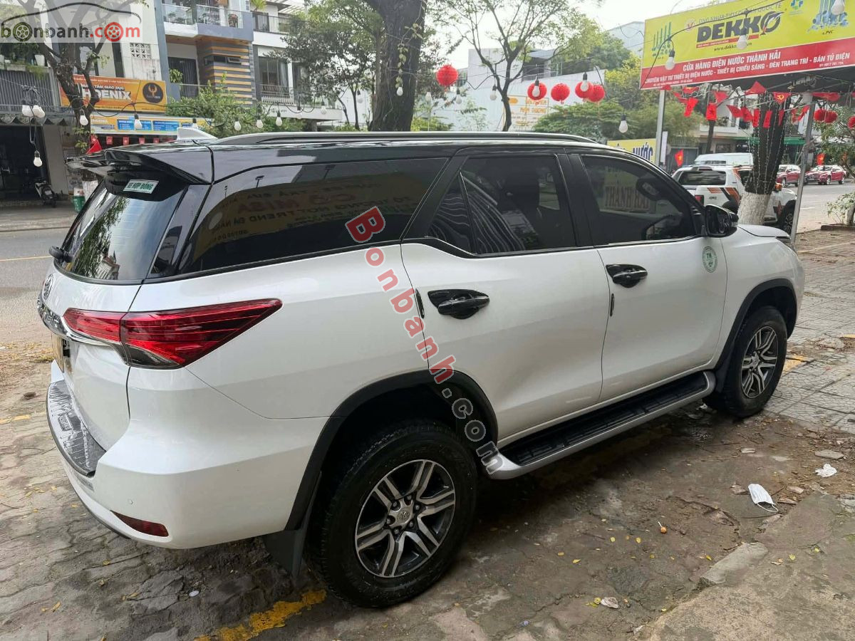 Bán ô tô Toyota Fortuner 2.4L 4x2 AT - 2022 - xe cũ