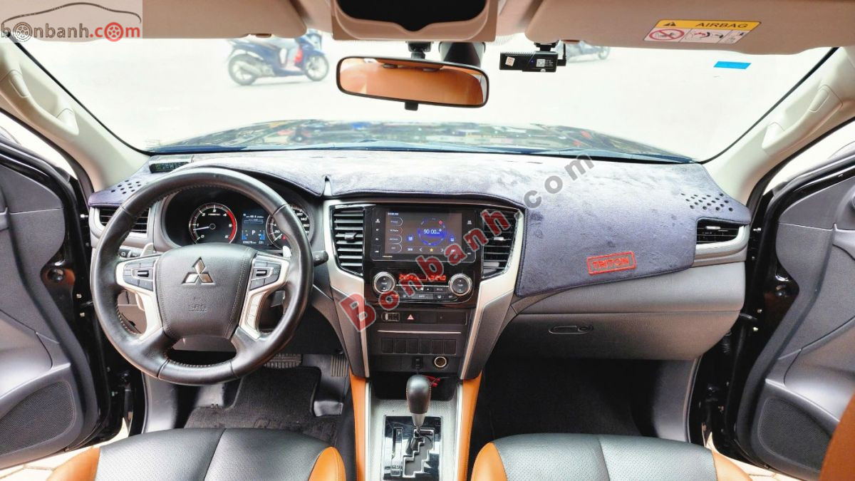 Bán ô tô Mitsubishi Triton Athlete 4x2 AT - 2022 - xe cũ