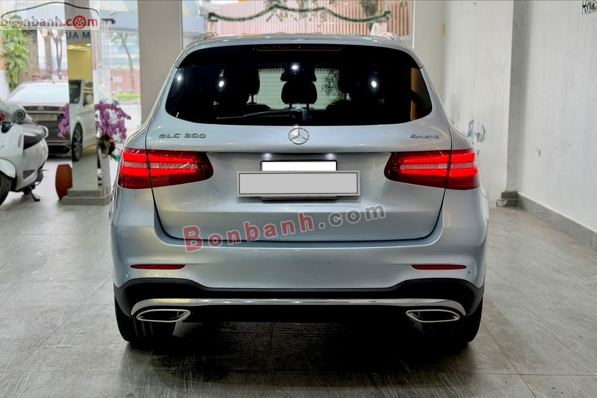 Bán ô tô Mercedes Benz GLC 300 4Matic - 2017 - xe cũ