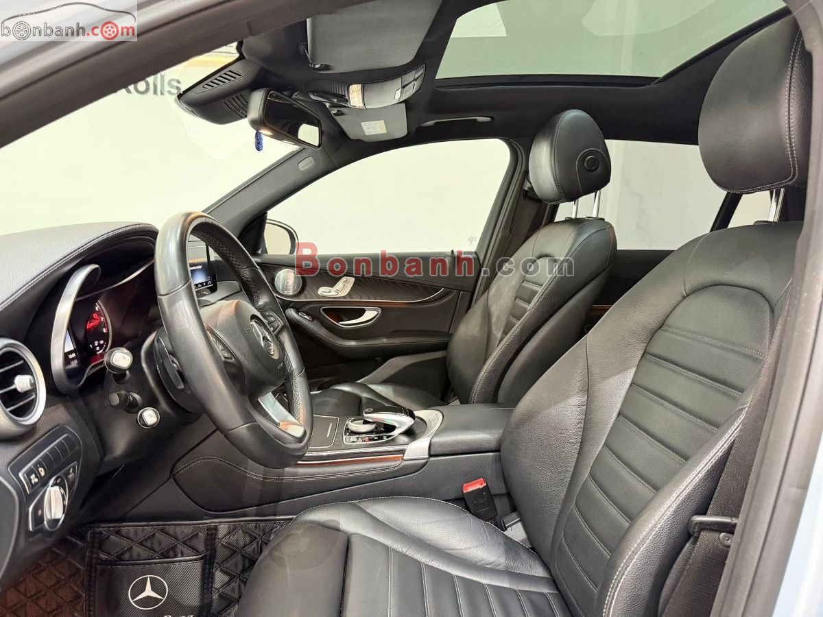 Bán ô tô Mercedes Benz GLC 300 4Matic - 2017 - xe cũ