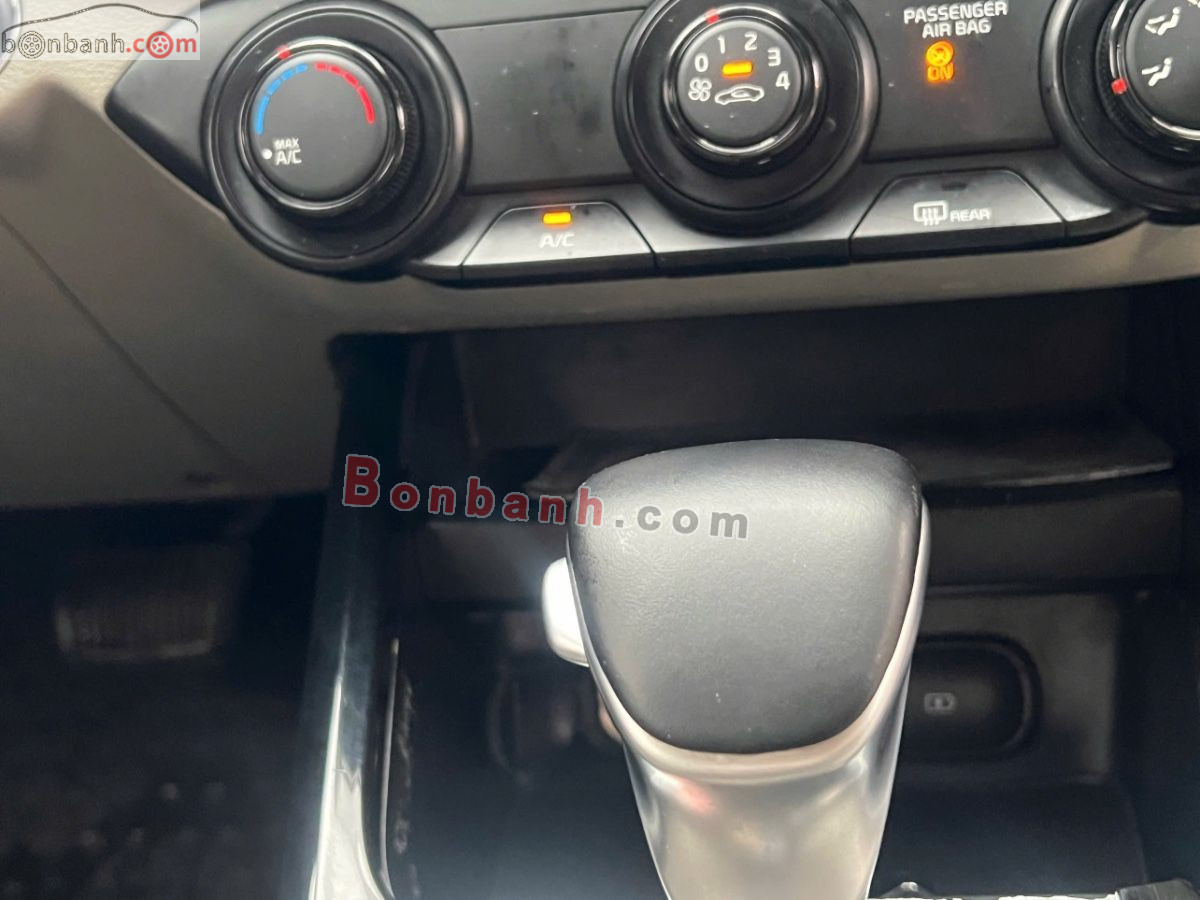 Bán ô tô Kia Cerato 1.6 AT Deluxe - 2019 - xe cũ