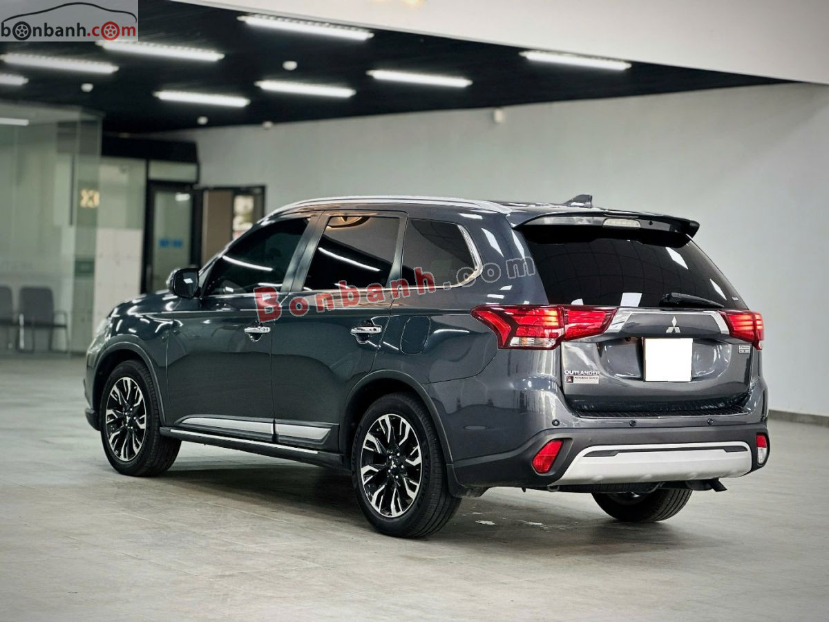 Bán ô tô Mitsubishi Outlander 2.0 CVT Premium - 2020 - xe cũ