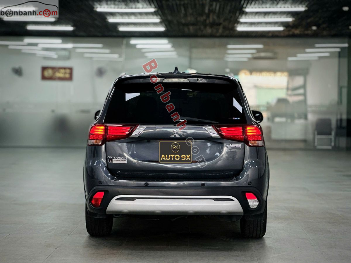 Bán ô tô Mitsubishi Outlander Premium 2.0 CVT - 2021 - xe cũ