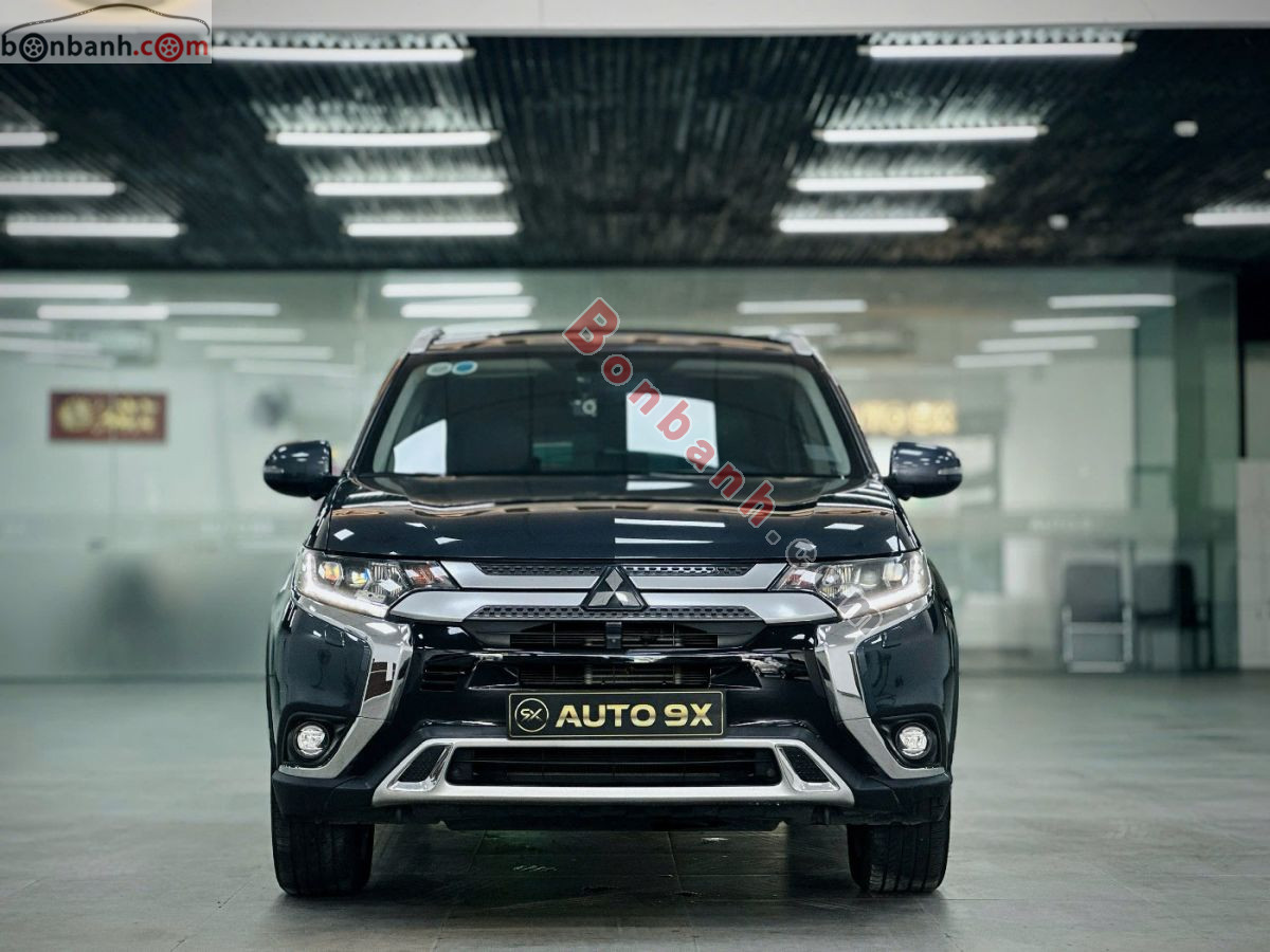 Bán ô tô Mitsubishi Outlander Premium 2.0 CVT - 2021 - xe cũ