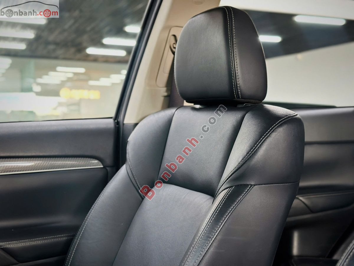 Bán ô tô Mitsubishi Outlander Premium 2.0 CVT - 2021 - xe cũ