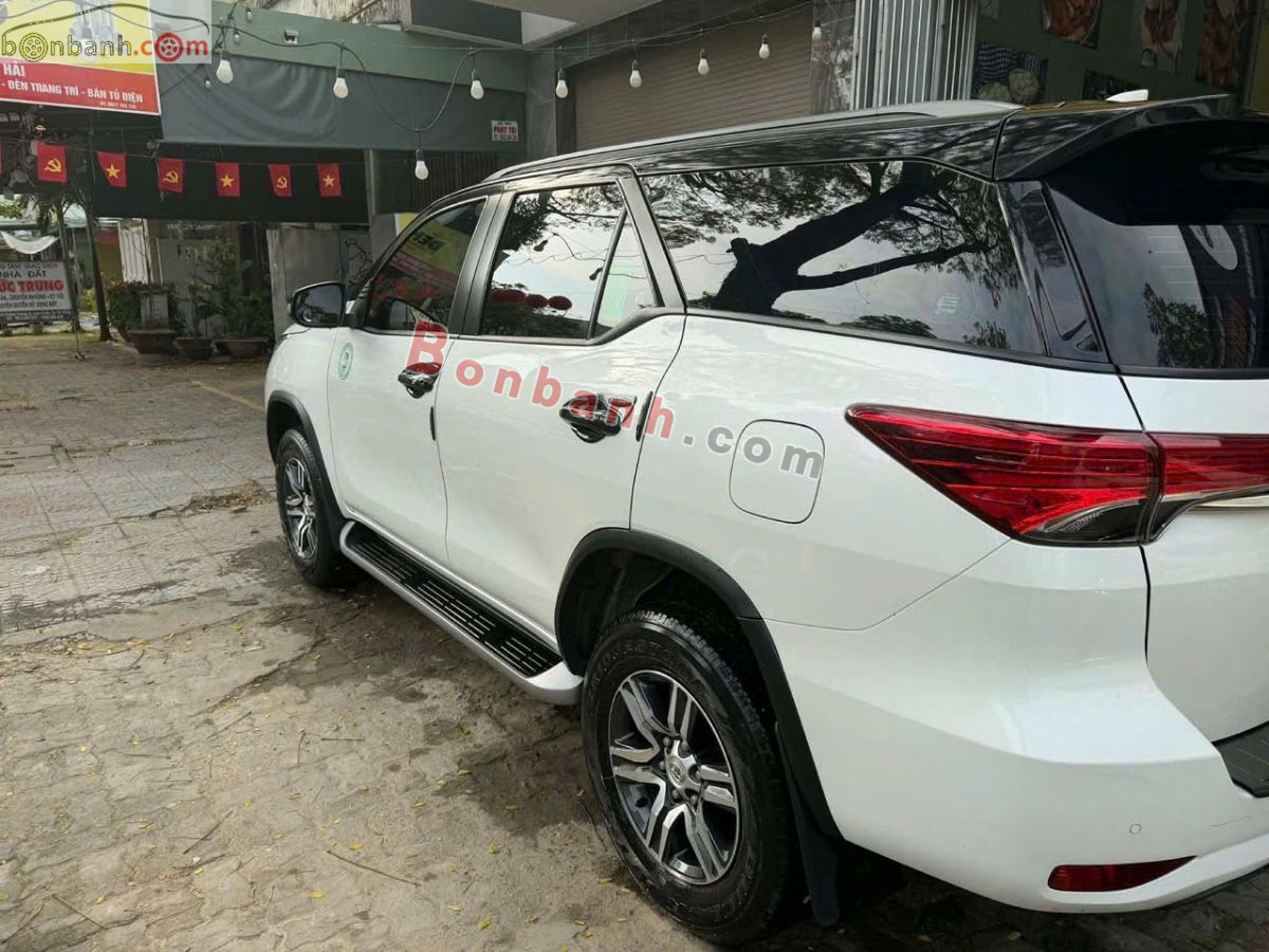 Bán ô tô Toyota Fortuner 2.4L 4x2 AT - 2022 - xe cũ