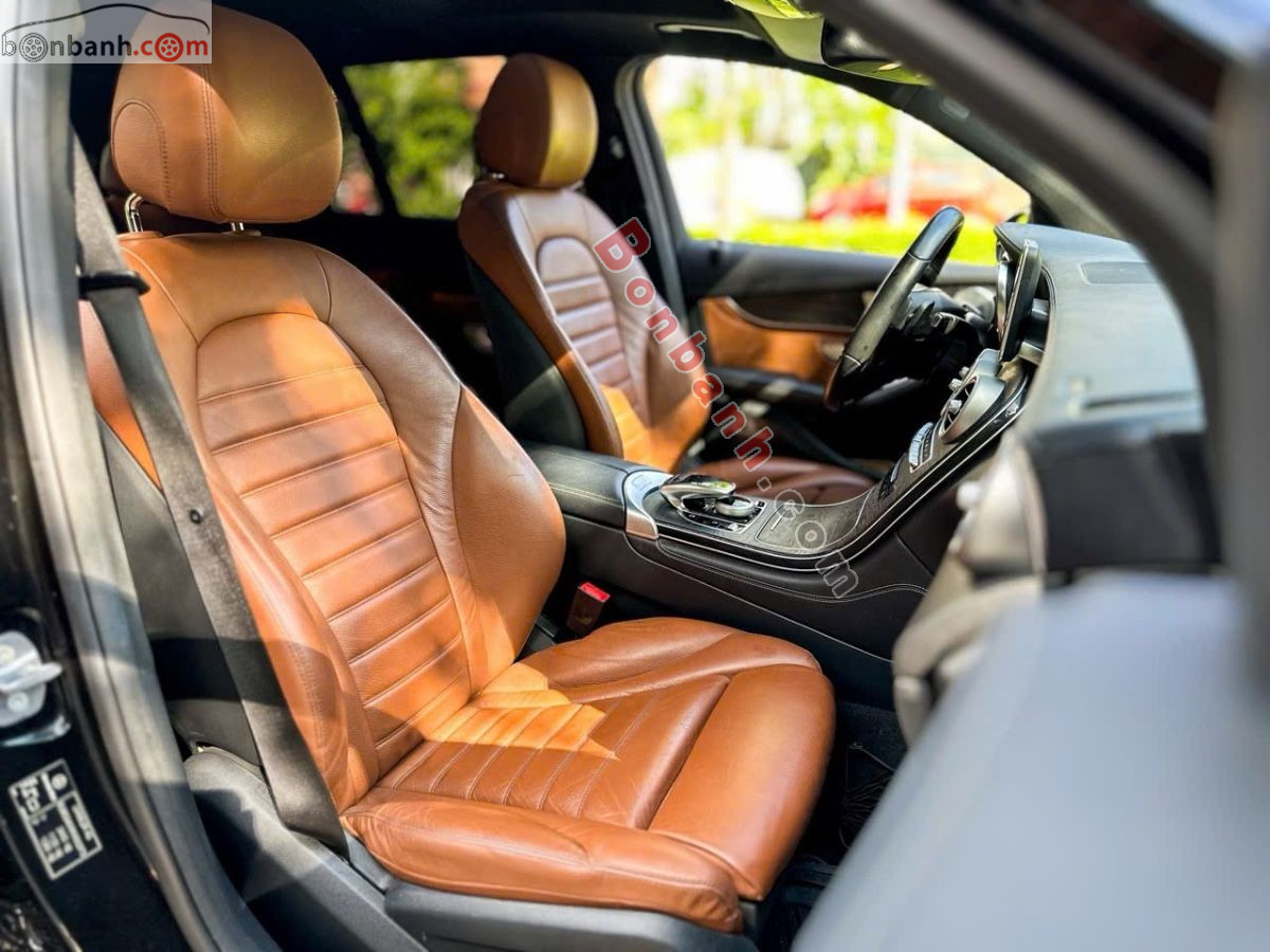 Bán ô tô Mercedes Benz GLC 300 4Matic - 2018 - xe cũ