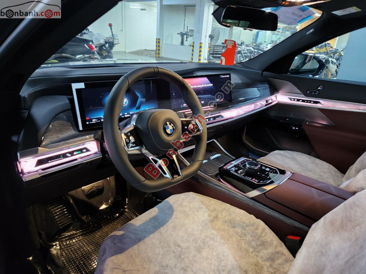 Bán ô tô BMW 7 Series 735i M Sport - 2025 - xe mới