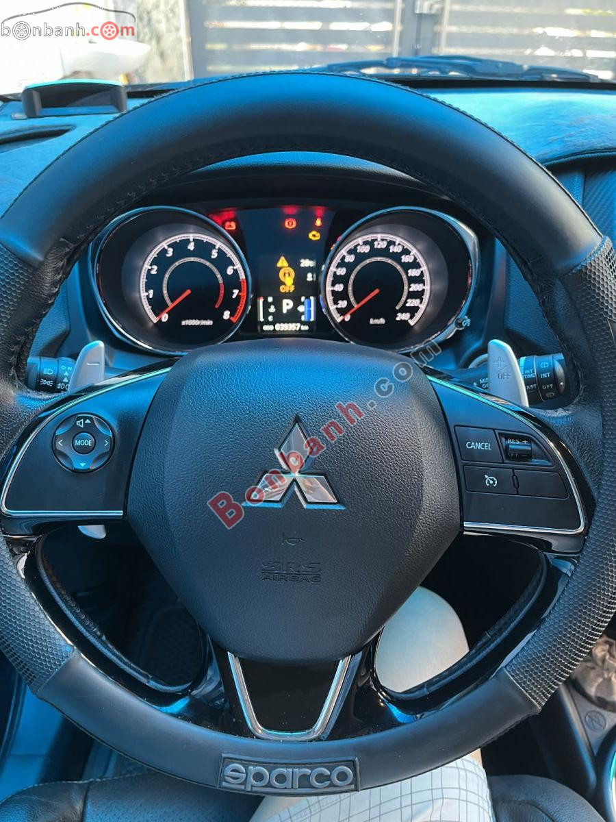 Bán ô tô Mitsubishi Outlander Sport 2.0 CVT Premium - 2016 - xe cũ