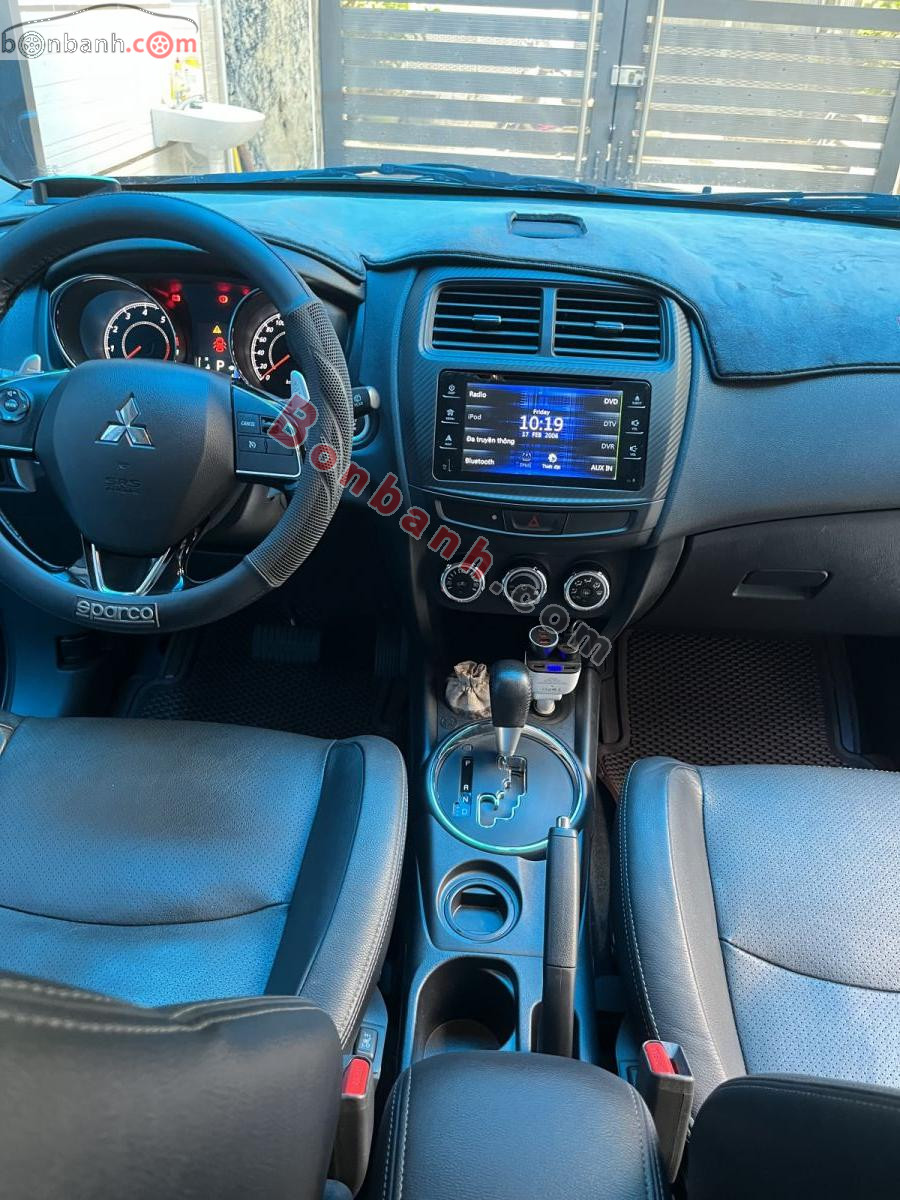 Bán ô tô Mitsubishi Outlander Sport 2.0 CVT Premium - 2016 - xe cũ