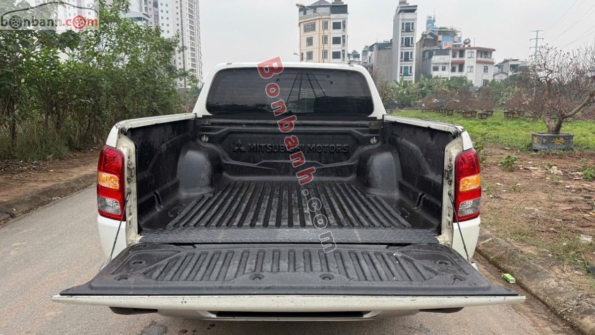 Bán ô tô Mitsubishi Triton 4x2 MT - 2019 - xe cũ