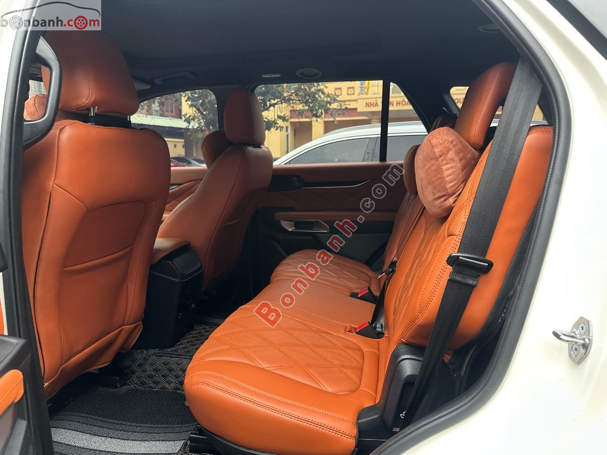 Bán ô tô Ford Everest Titanium 2.0L 4x2 AT - 2025 - xe cũ