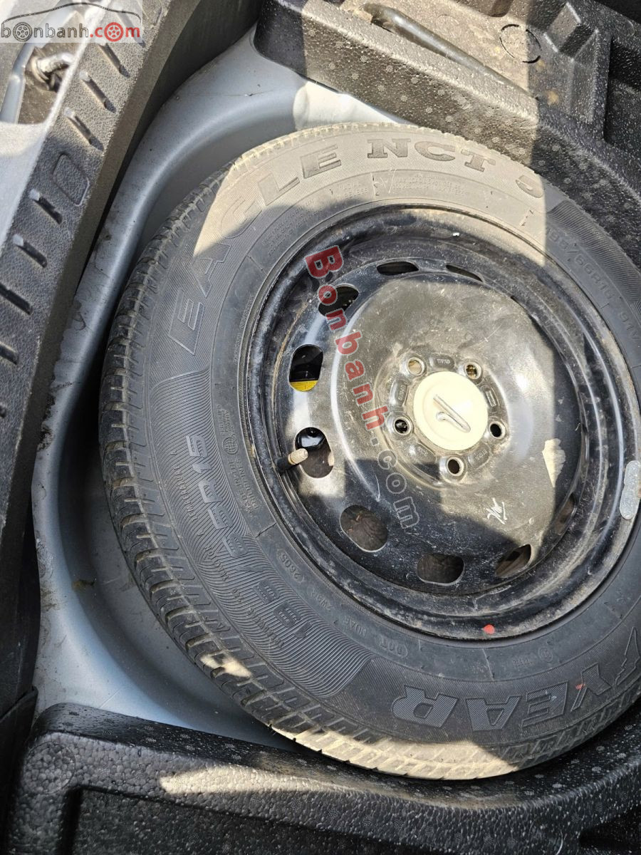 Bán ô tô Ford Focus 2.0 AT - 2005 - xe cũ