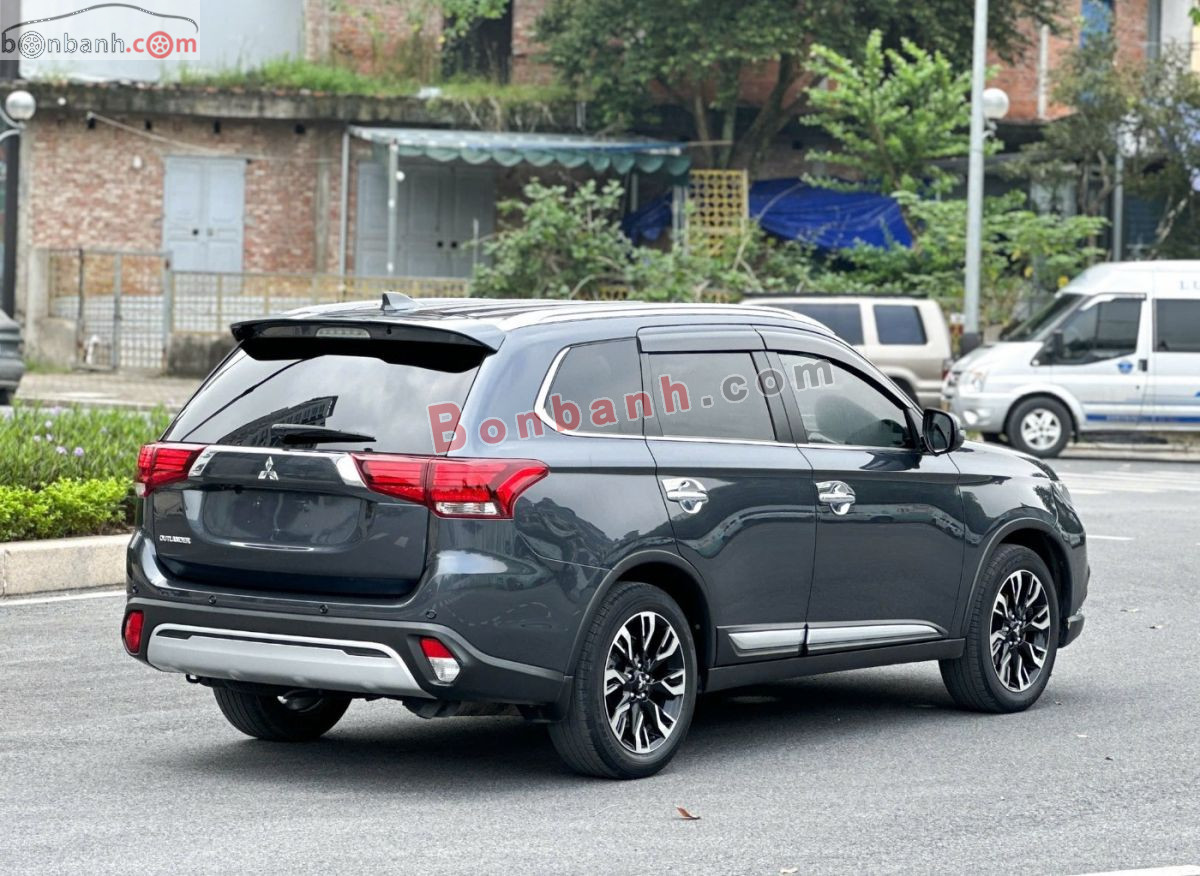 Bán ô tô Mitsubishi Outlander Premium 2.0 CVT - 2021 - xe cũ