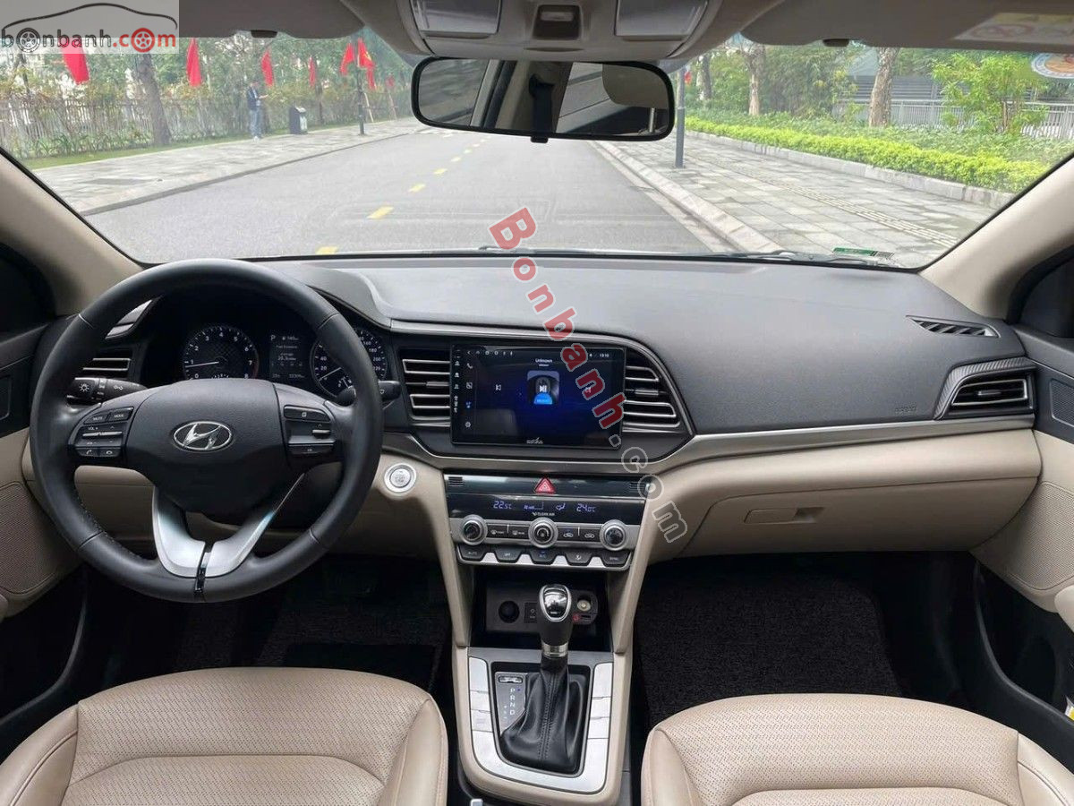 Bán ô tô Hyundai Elantra 1.6 AT - 2020 - xe cũ