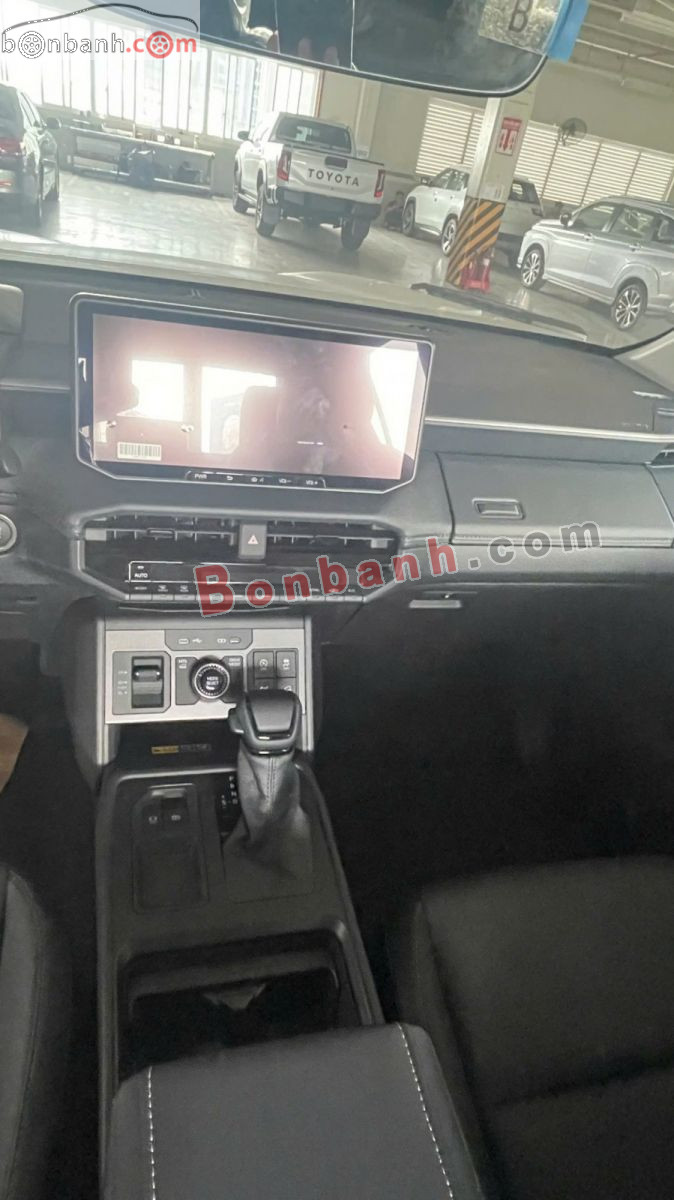 Bán ô tô Toyota Hilux Trailhunter 2.8L 4x4 AT - 2026 - xe mới