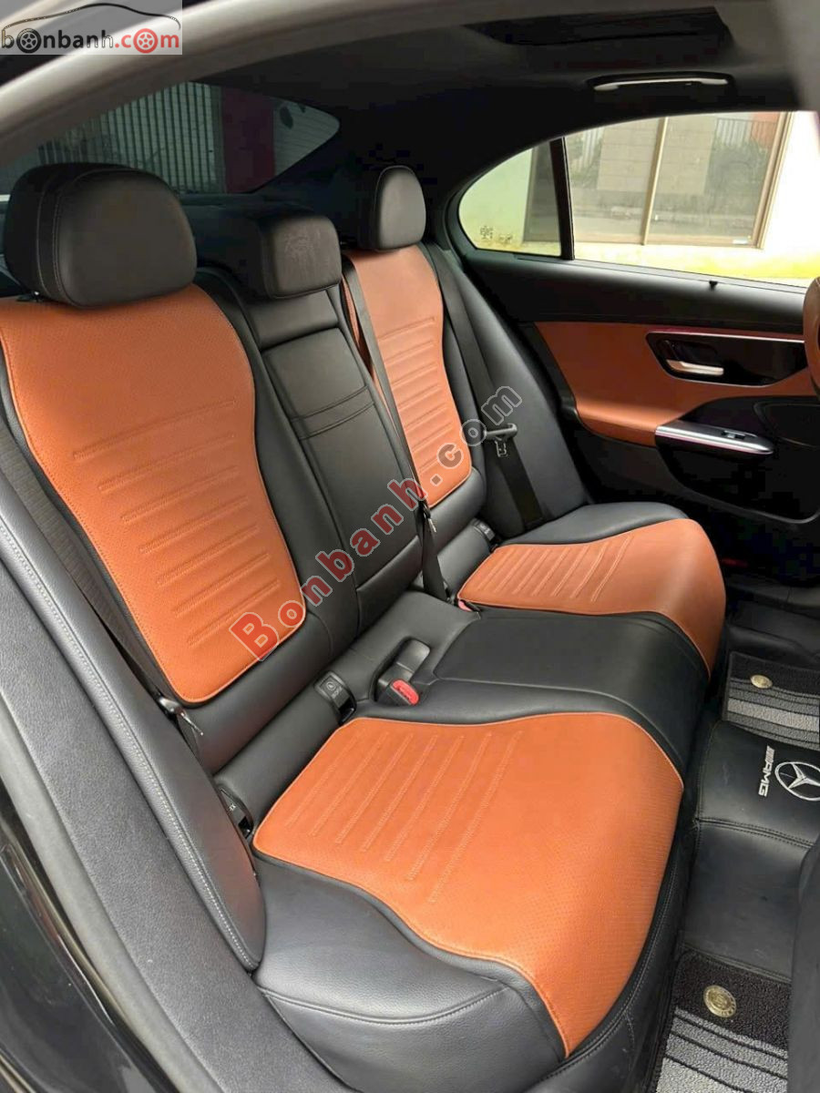 Bán ô tô Mercedes Benz C class C300 AMG - 2022 - xe cũ