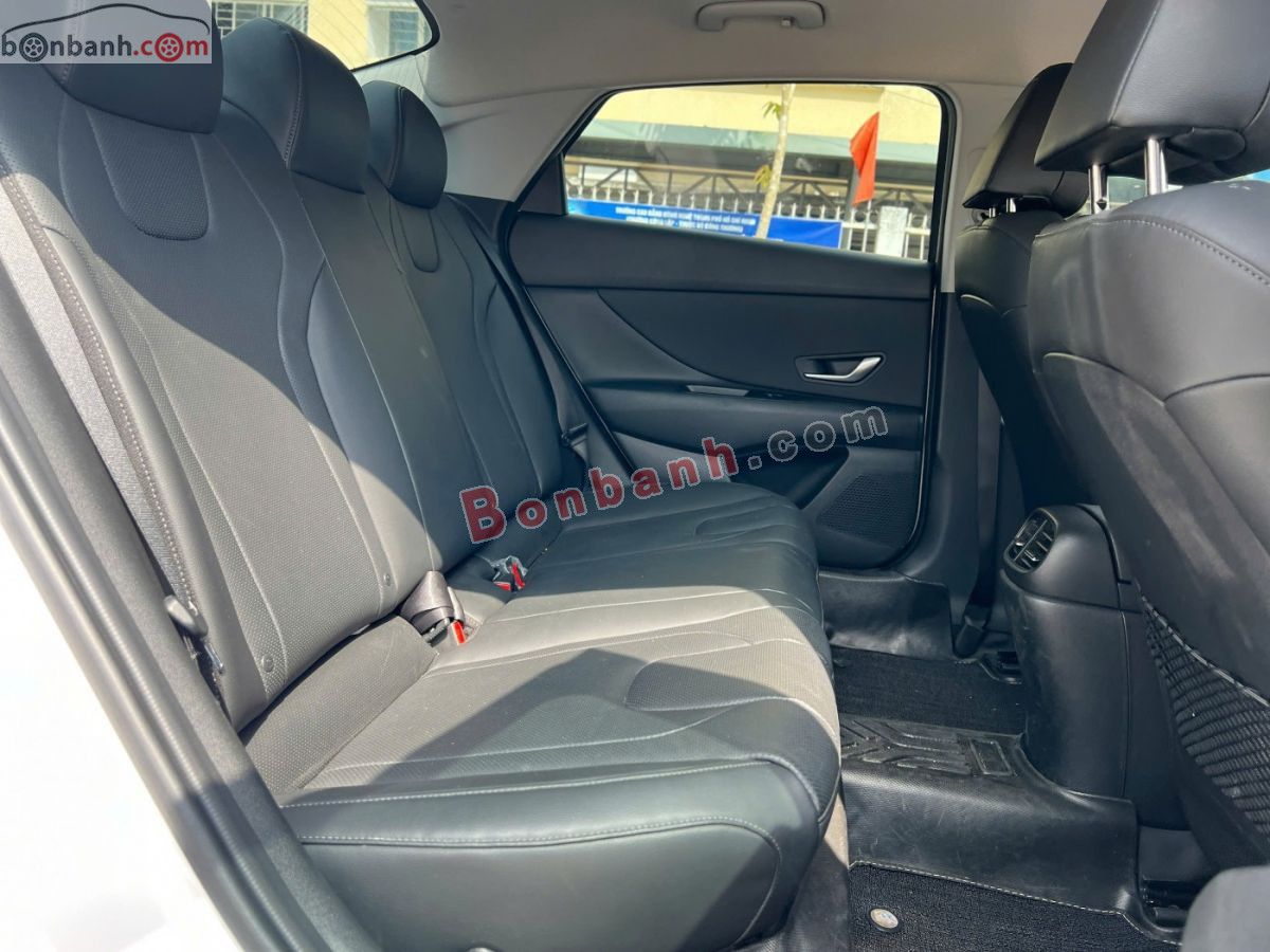 Bán ô tô Hyundai Elantra 1.6 AT Đặc biệt - 2024 - xe cũ