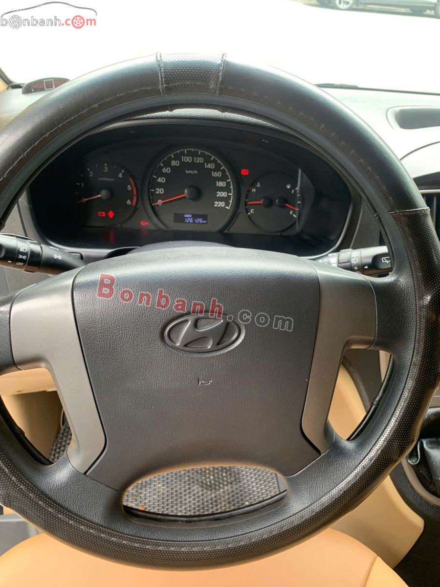 Bán ô tô Hyundai Starex MT 2.5 - 2017 - xe cũ
