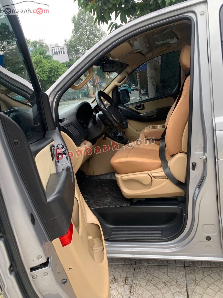 Bán ô tô Hyundai Starex MT 2.5 - 2017 - xe cũ