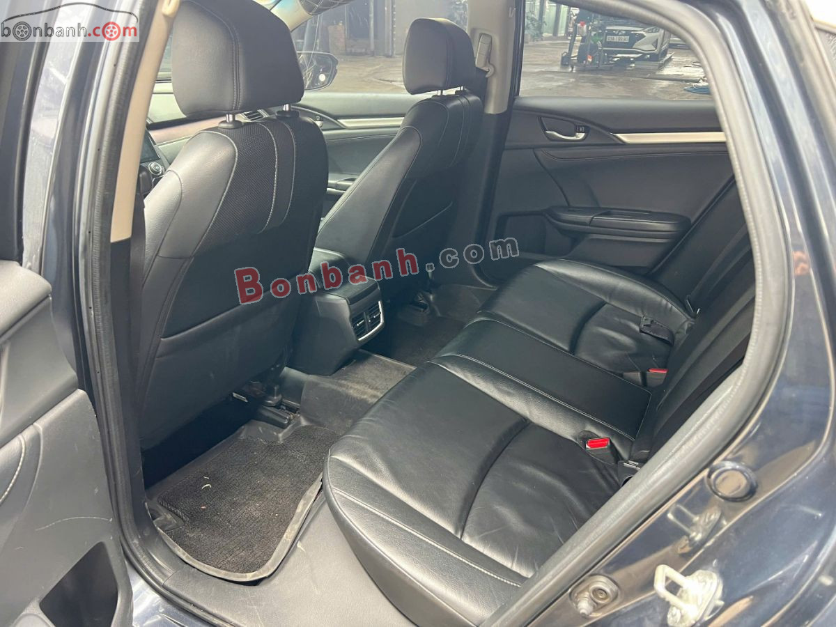 Bán ô tô Honda Civic 1.8 E - 2018 - xe cũ