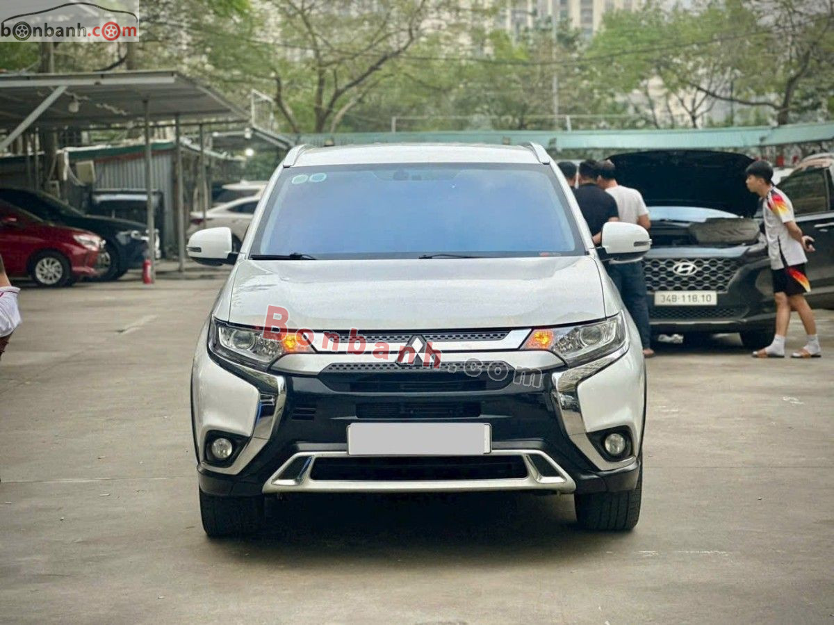 Bán ô tô Mitsubishi Outlander 2.0 CVT - 2020 - xe cũ