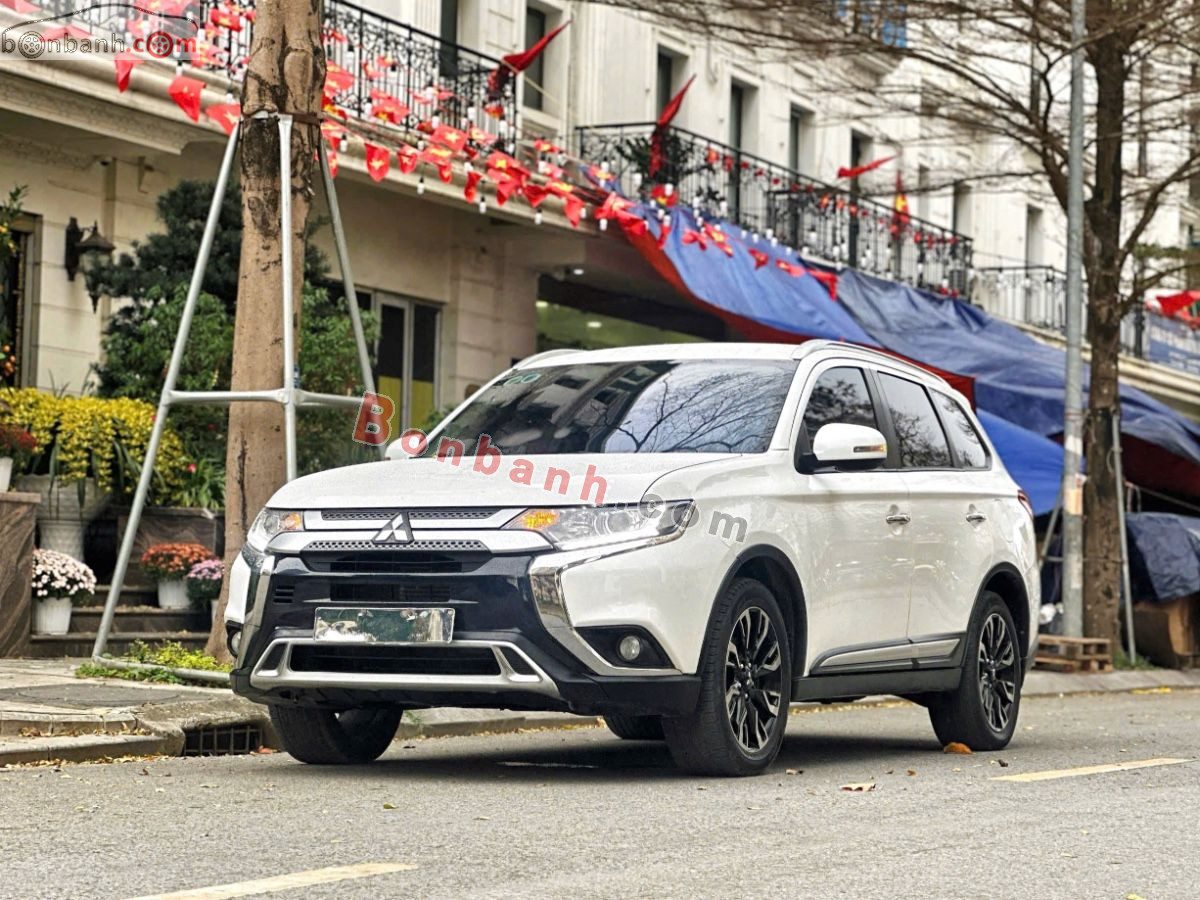 Bán ô tô Mitsubishi Outlander 2.0 CVT - 2020 - xe cũ