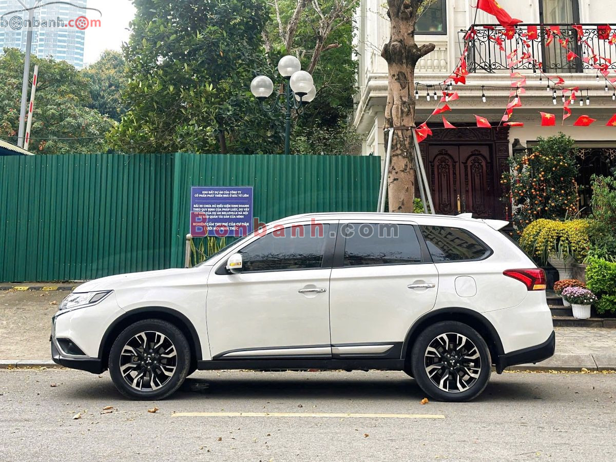 Bán ô tô Mitsubishi Outlander 2.0 CVT - 2020 - xe cũ