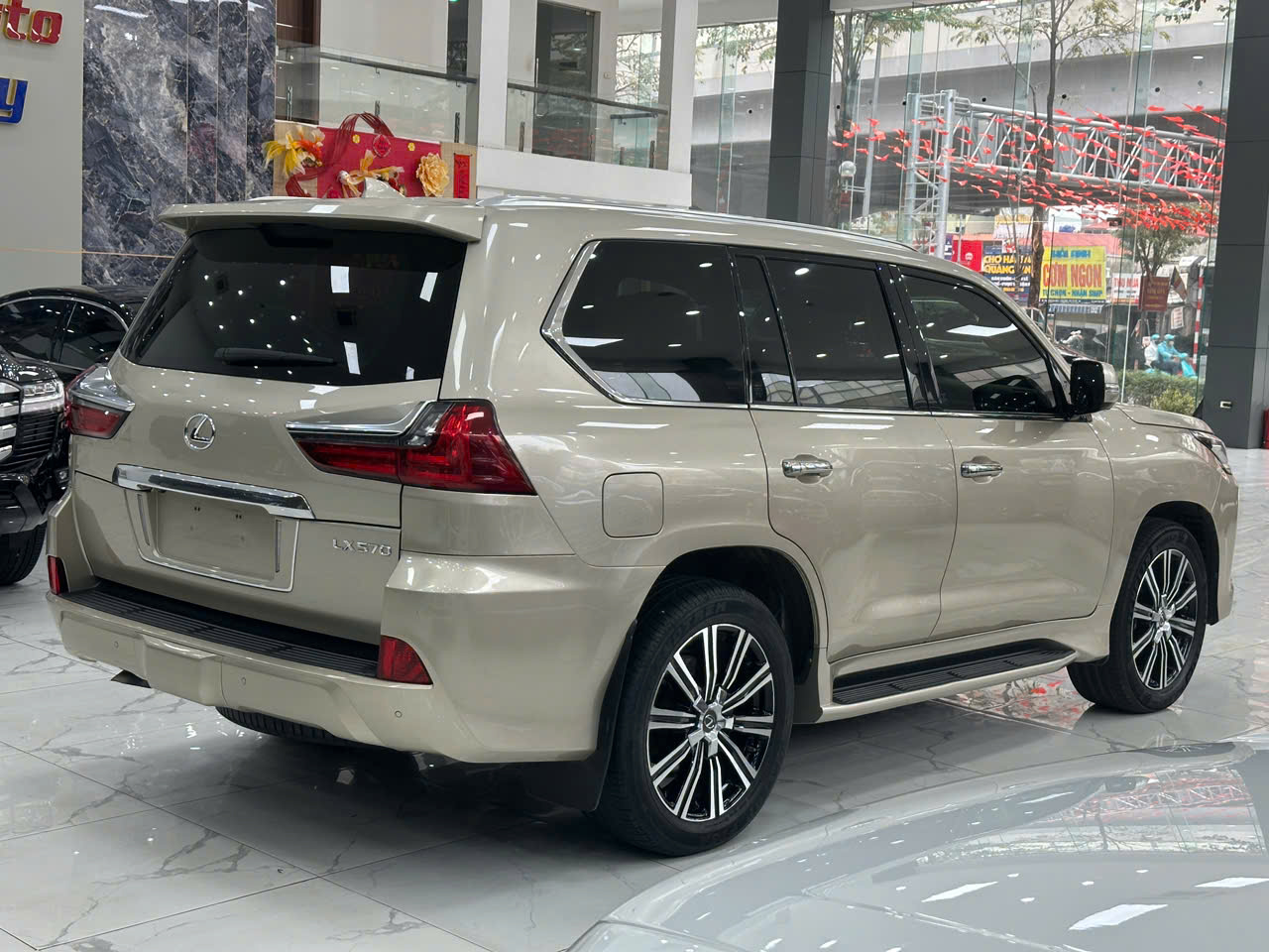 Lexus LX570 Xuất Mỹ Xe Sản Xuất Năm 2019