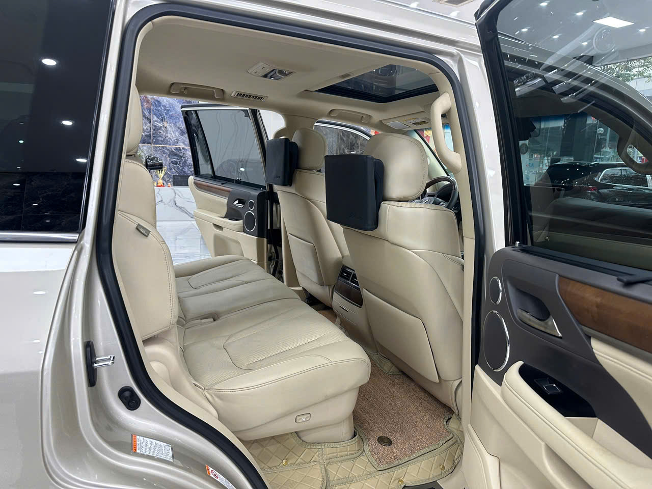 Lexus LX570 Xuất Mỹ Xe Sản Xuất Năm 2019