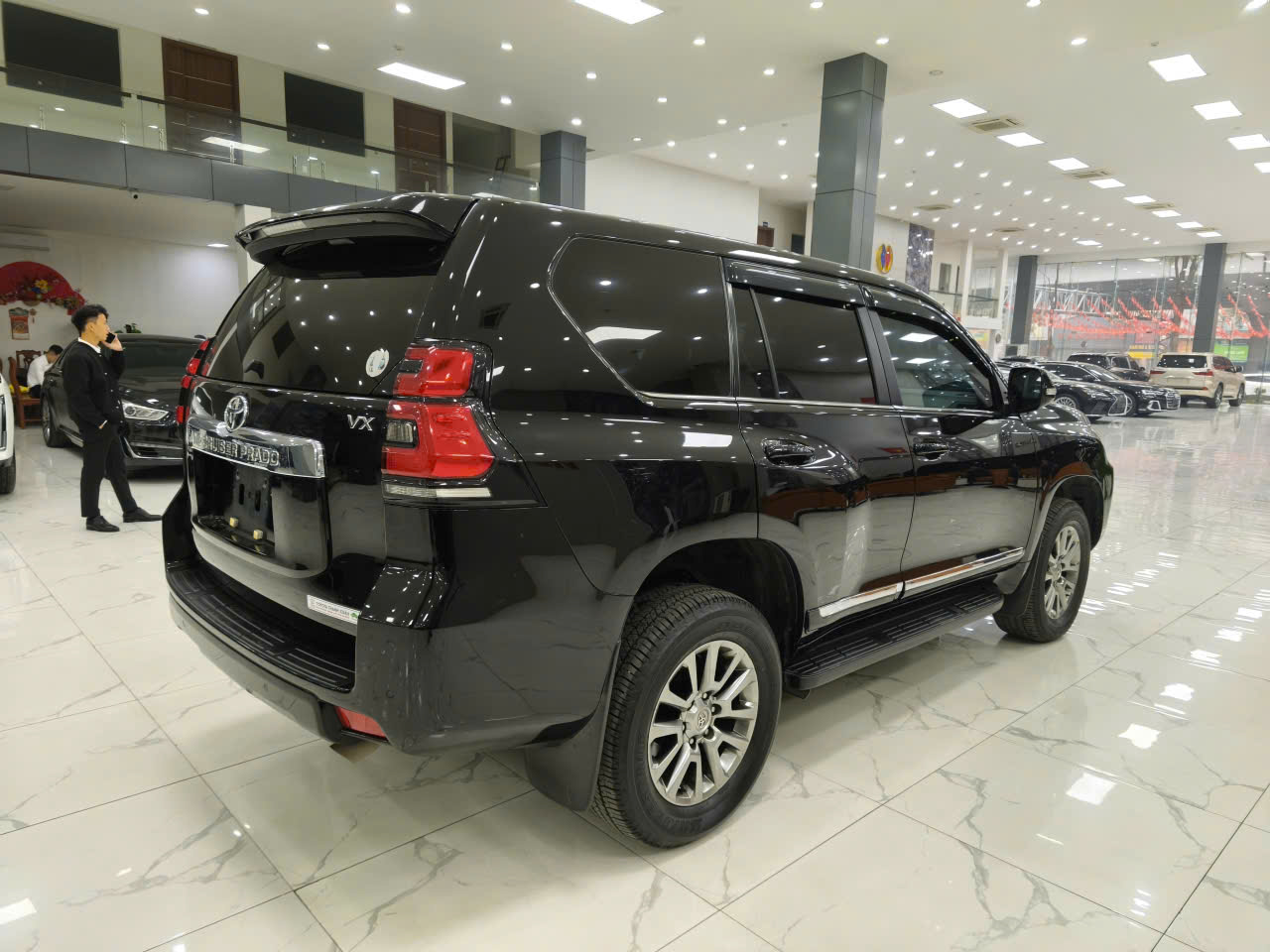 Bán Xe toyota Prado VX 2018 Xe đẹp một chủ, đi 10 vạn Km chuẩn