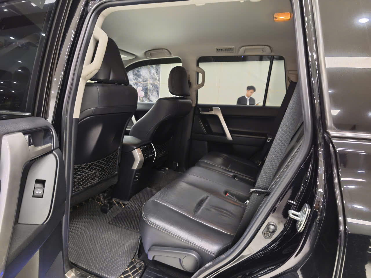 Bán Xe toyota Prado VX 2018 Xe đẹp một chủ, đi 10 vạn Km chuẩn