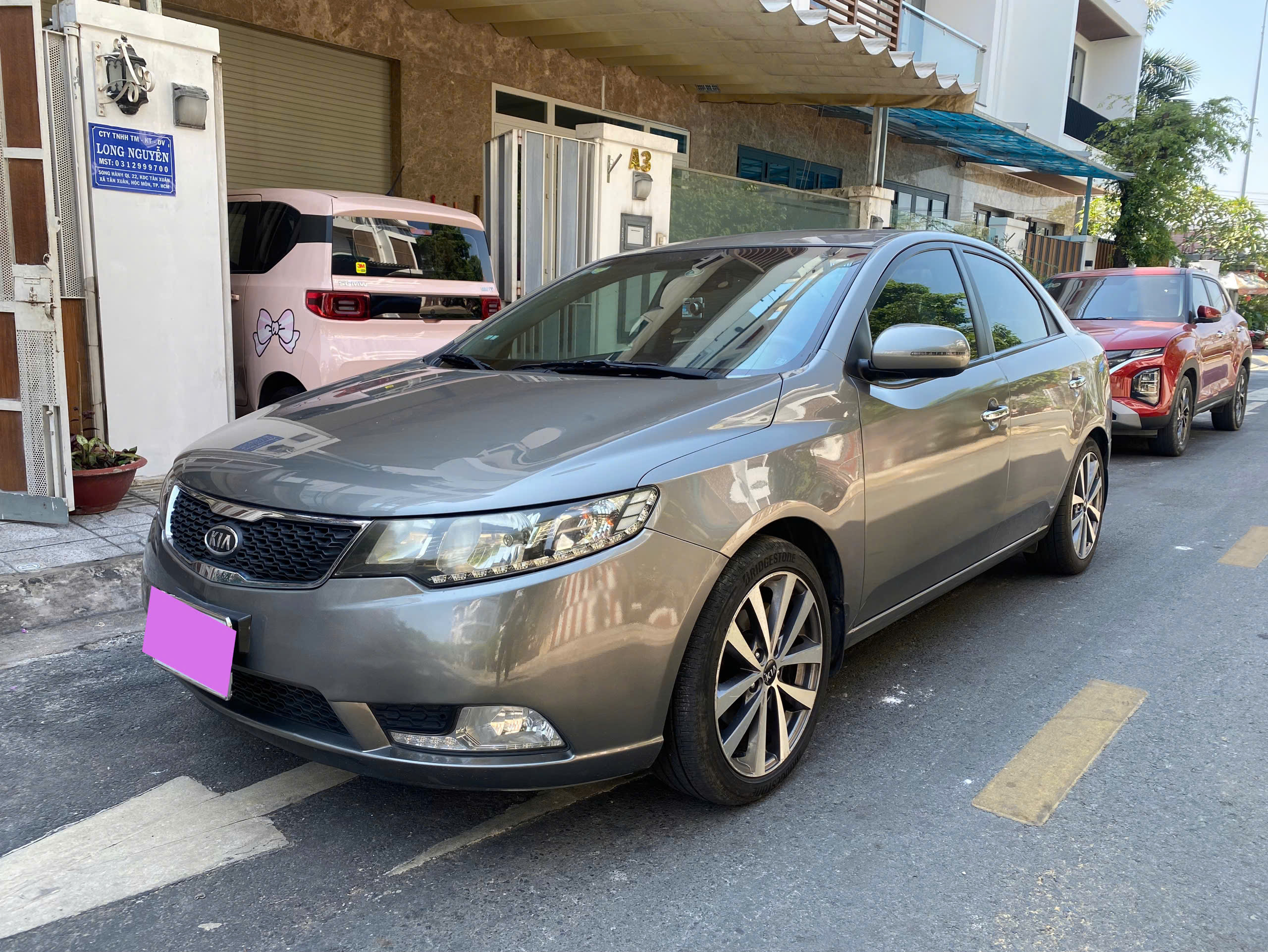 Xe 5 chổ ngồi hạng C, số tự động Kia Forte S 2013