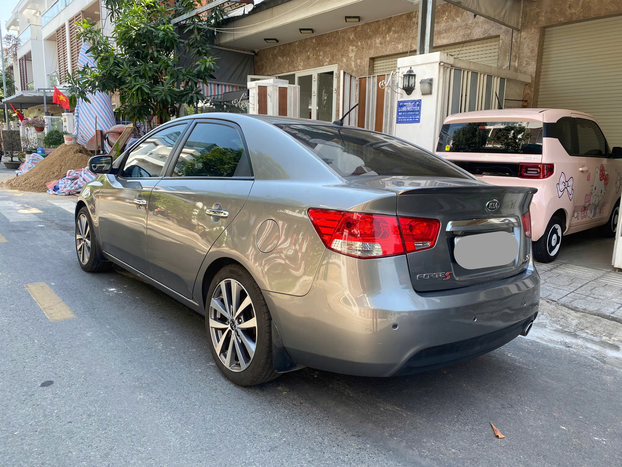 Xe 5 chổ ngồi hạng C, số tự động Kia Forte S 2013