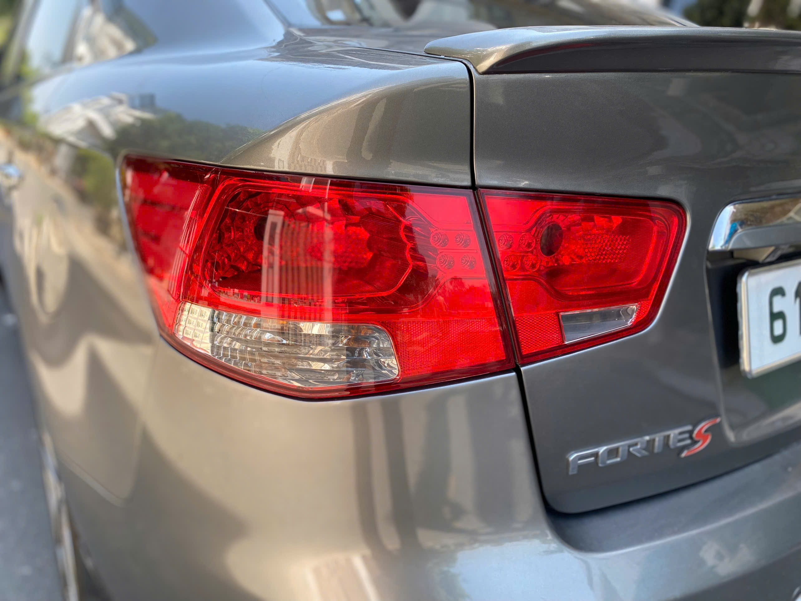 Xe 5 chổ ngồi hạng C, số tự động Kia Forte S 2013