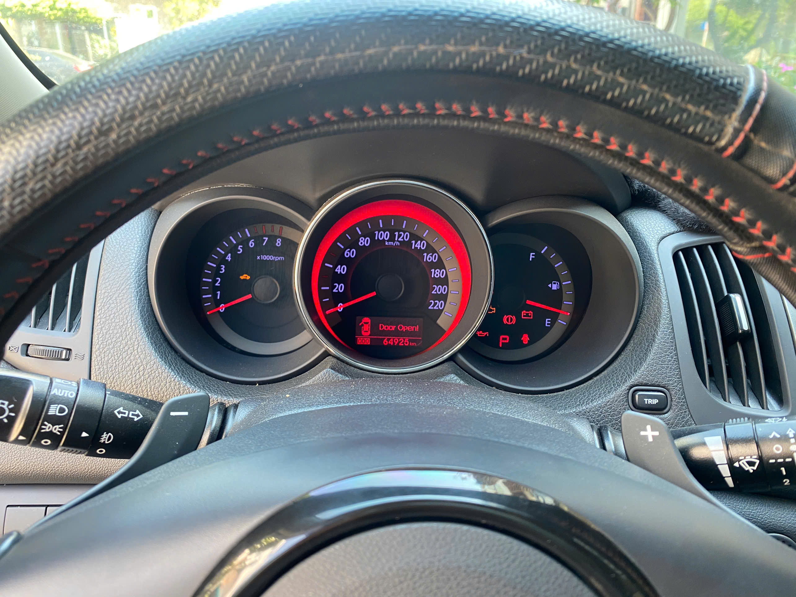 Xe 5 chổ ngồi hạng C, số tự động Kia Forte S 2013