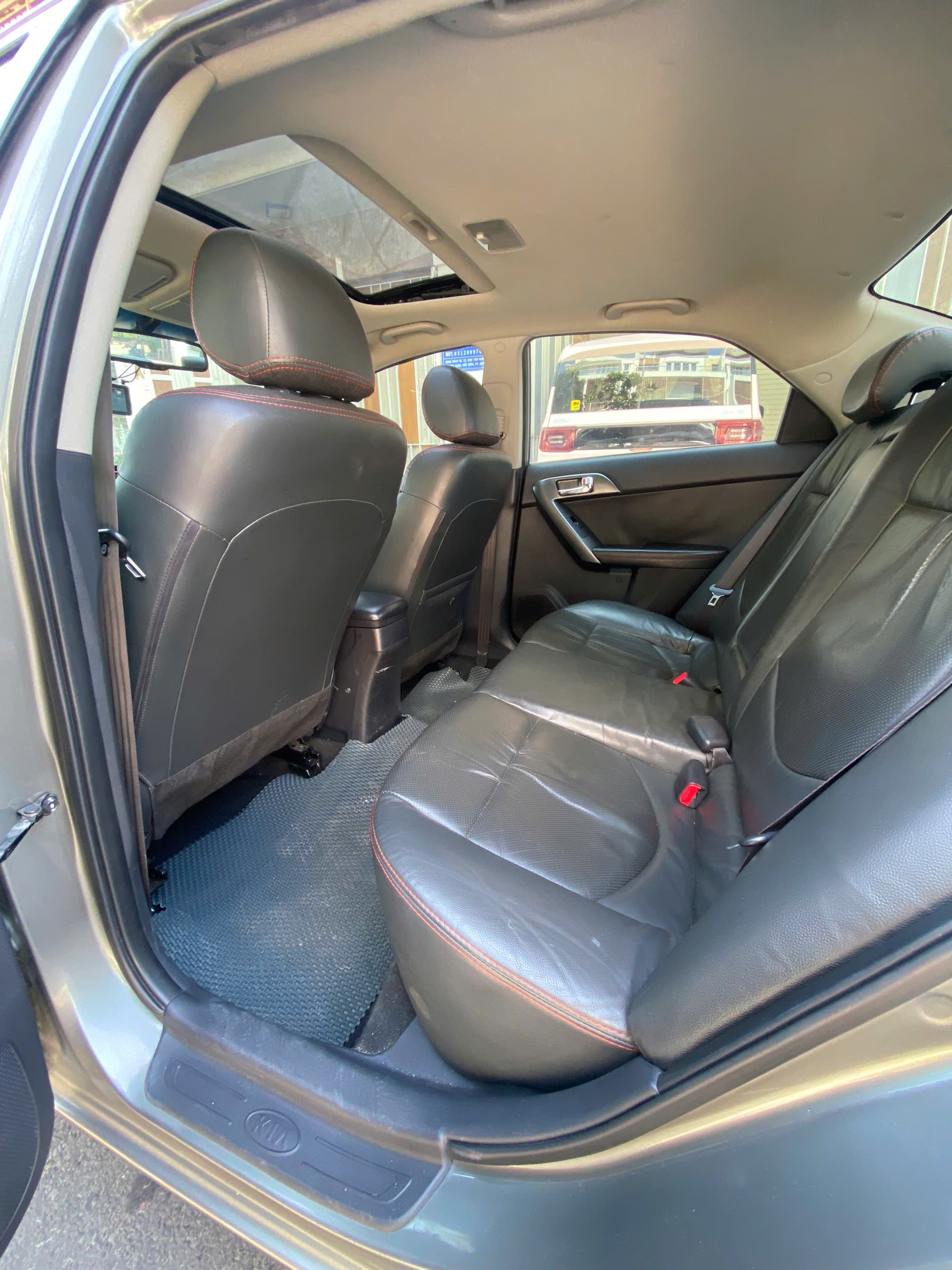 Xe 5 chổ ngồi hạng C, số tự động Kia Forte S 2013