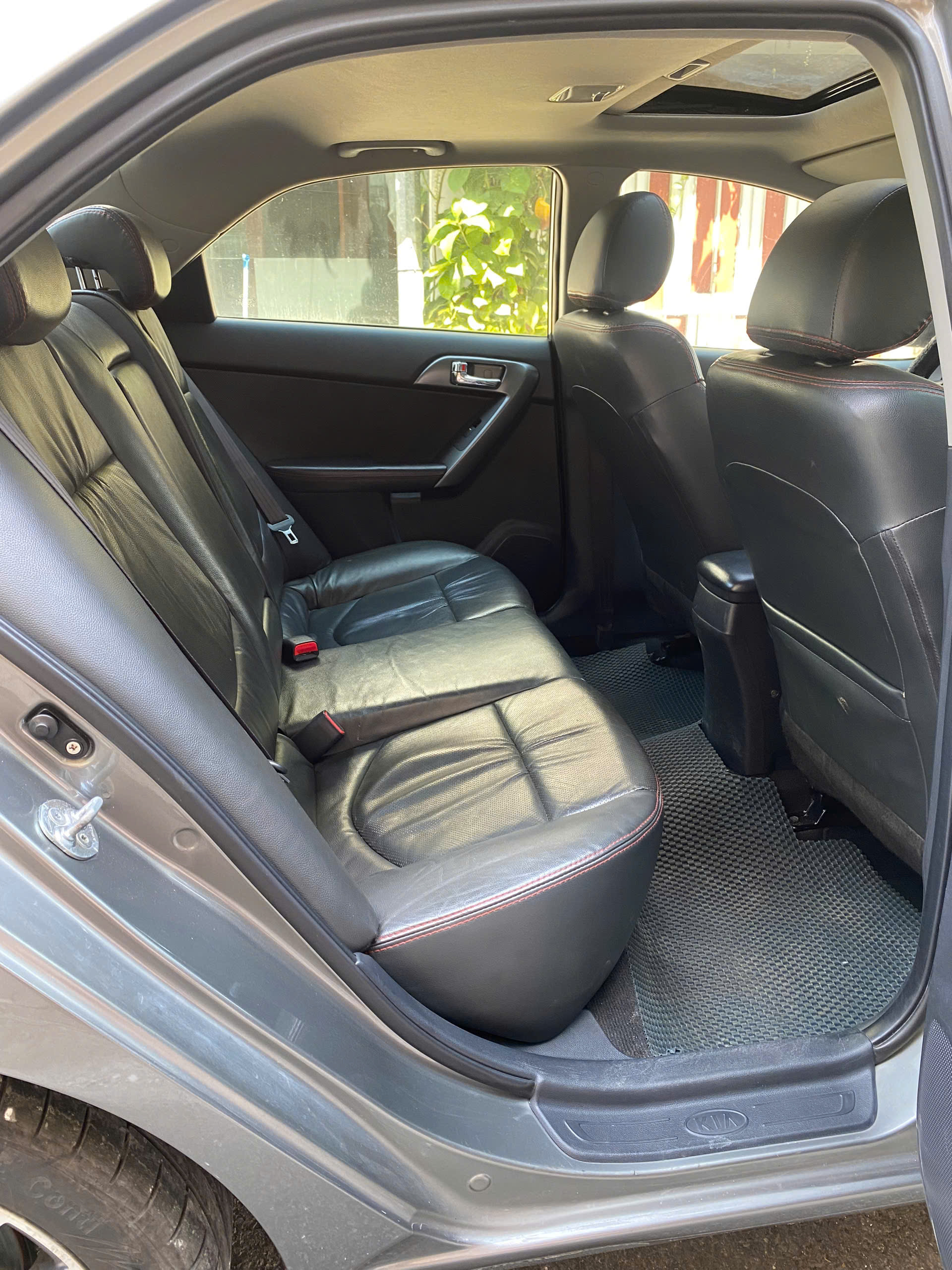 Xe 5 chổ ngồi hạng C, số tự động Kia Forte S 2013