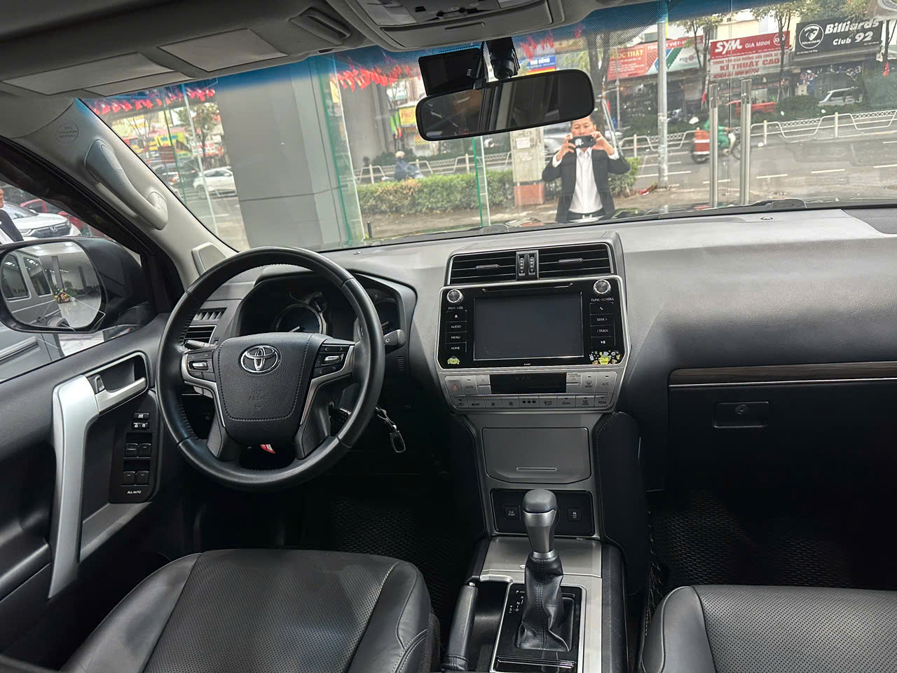 Toyota Prado 2018 Xe một chủ. Lịch sử hãng đầy đủ