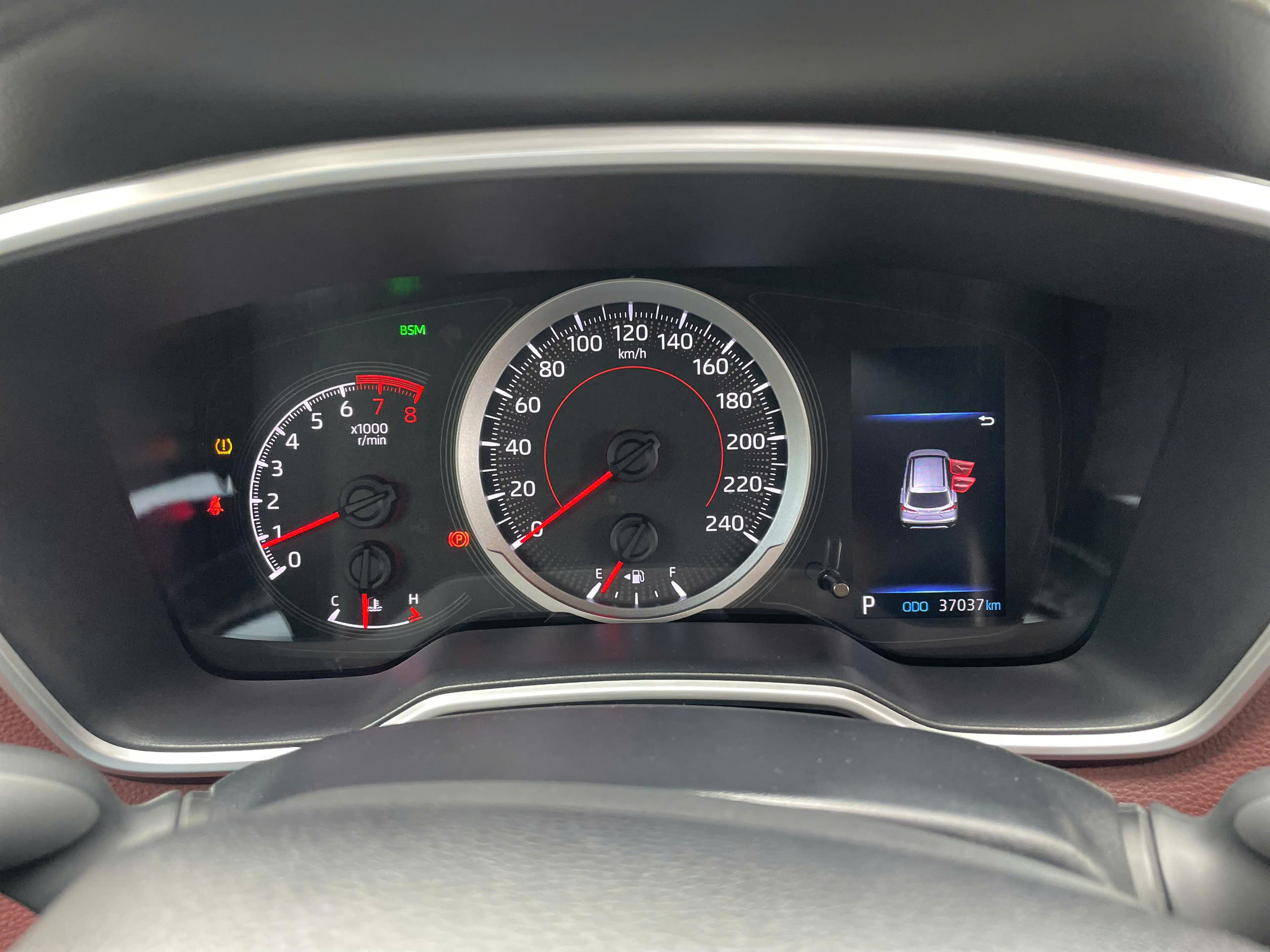 Bán Toyota Corolla Cross 1.8V năm sản xuất 2022, màu bạc, nhập khẩu nguyên chiếc