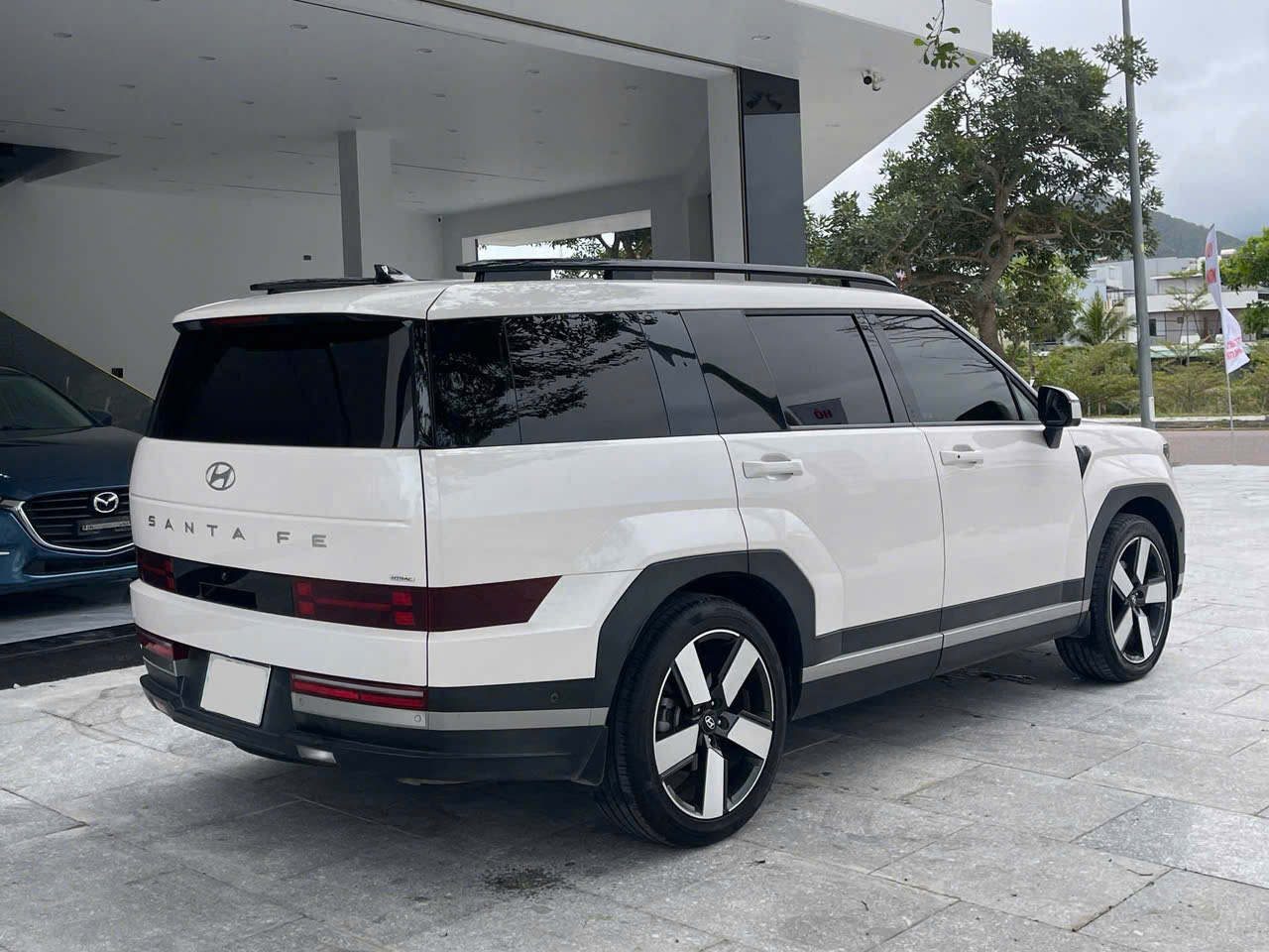 Hyundai Santafe Prestige 2.5L sx 2024.