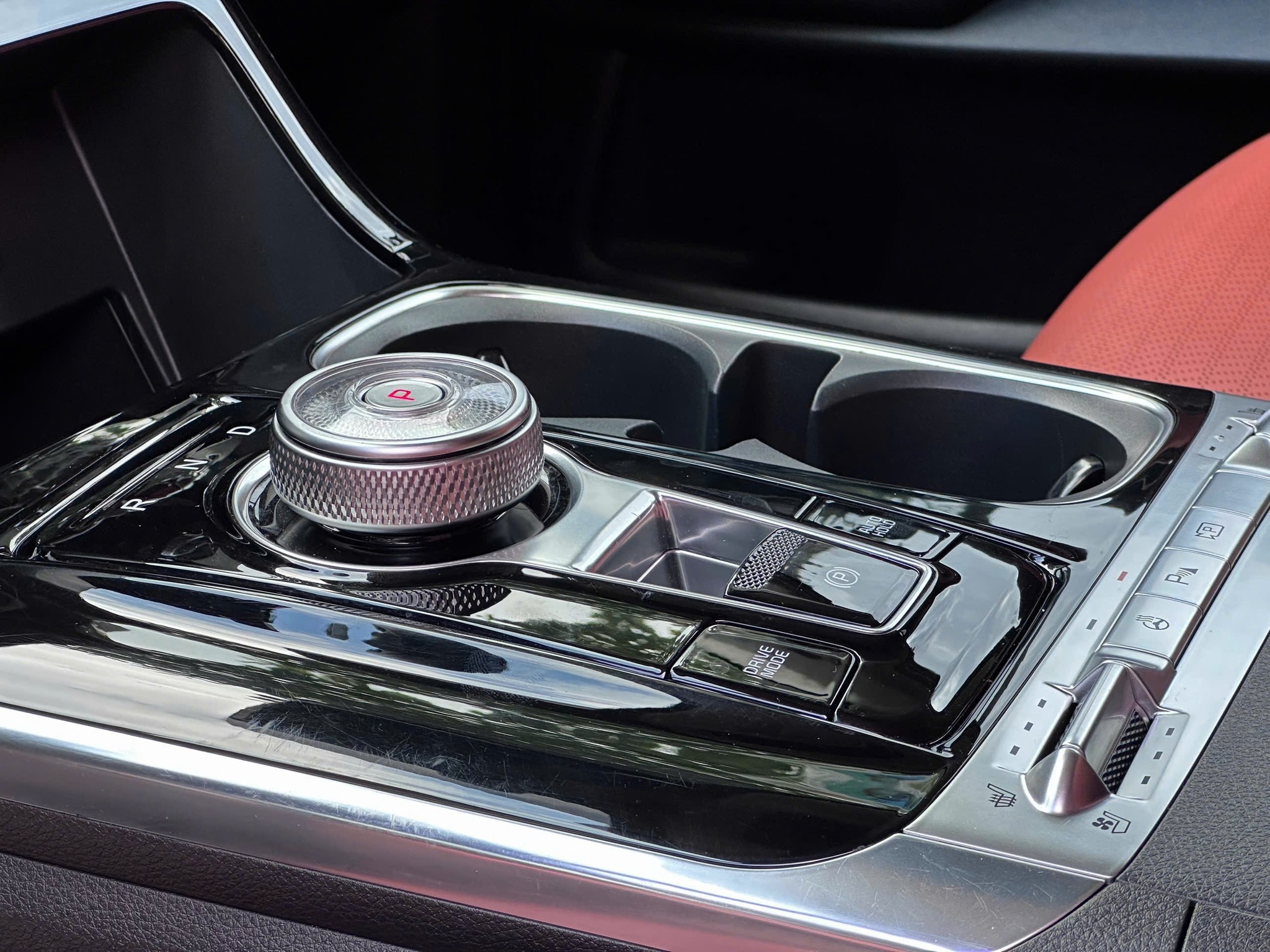 Bán Kia Carnival Signature 2.2D Full dầu năm sản xuất 2024, màu xanh lam