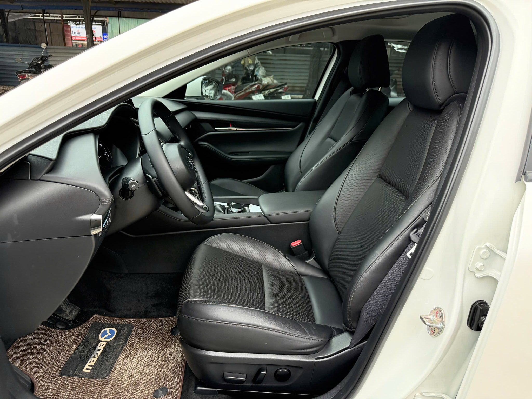 Cần bán Mazda Mazda 3 1.5L Premium năm 2025, màu trắng, 668tr