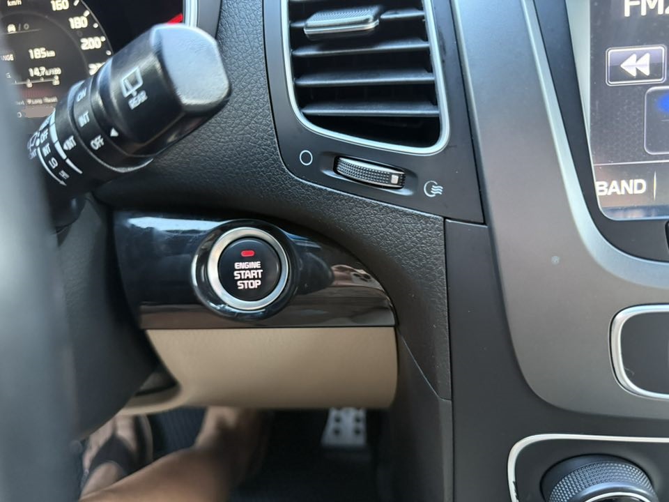 Bán Kia Sorento DATH Full máy dầu năm 2018, màu trắng