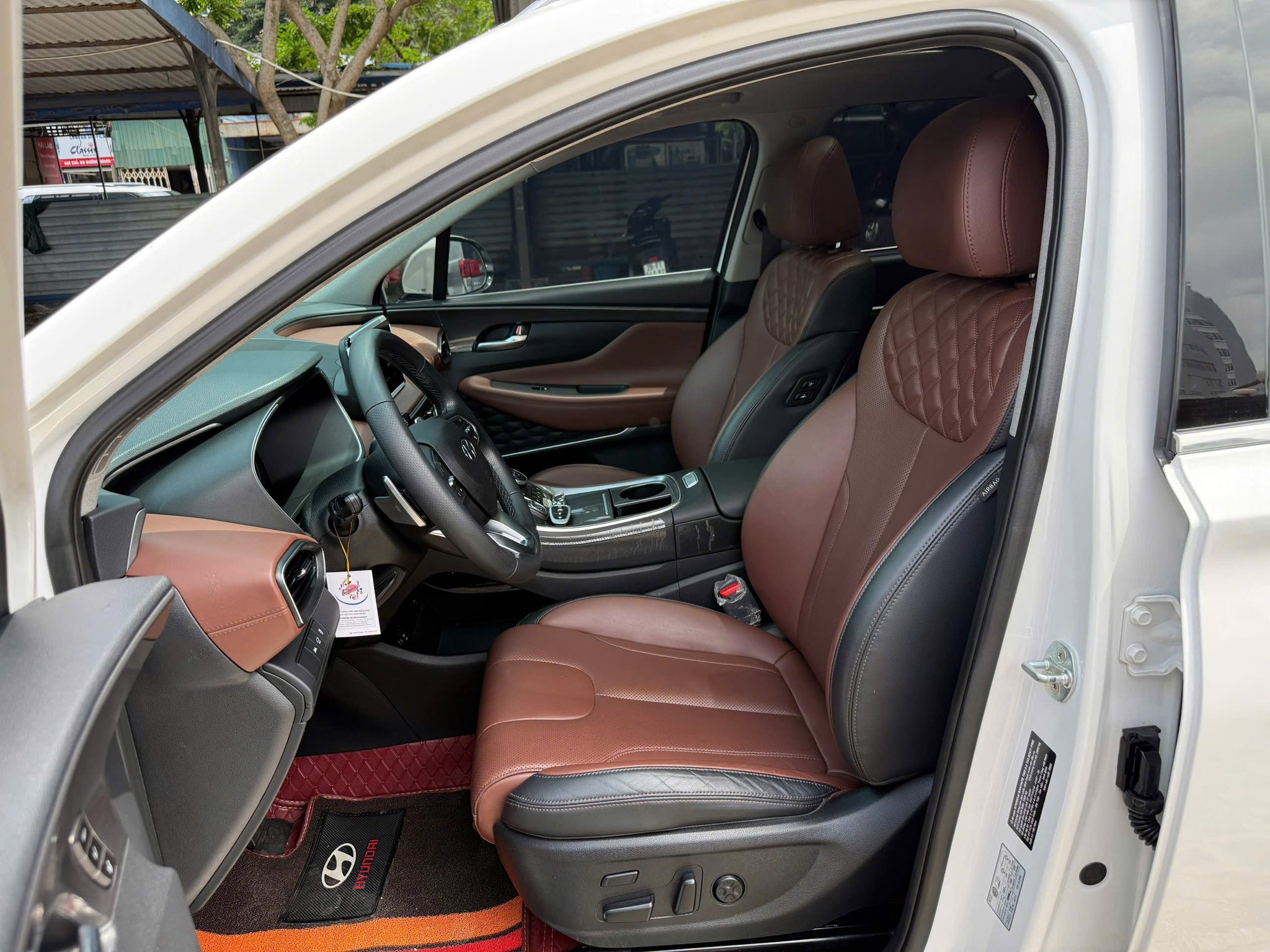 Bán xe Hyundai Santa Fe Cao Cấp 2.2L HTRAC năm 2022, màu trắng, 1.079 tỉ