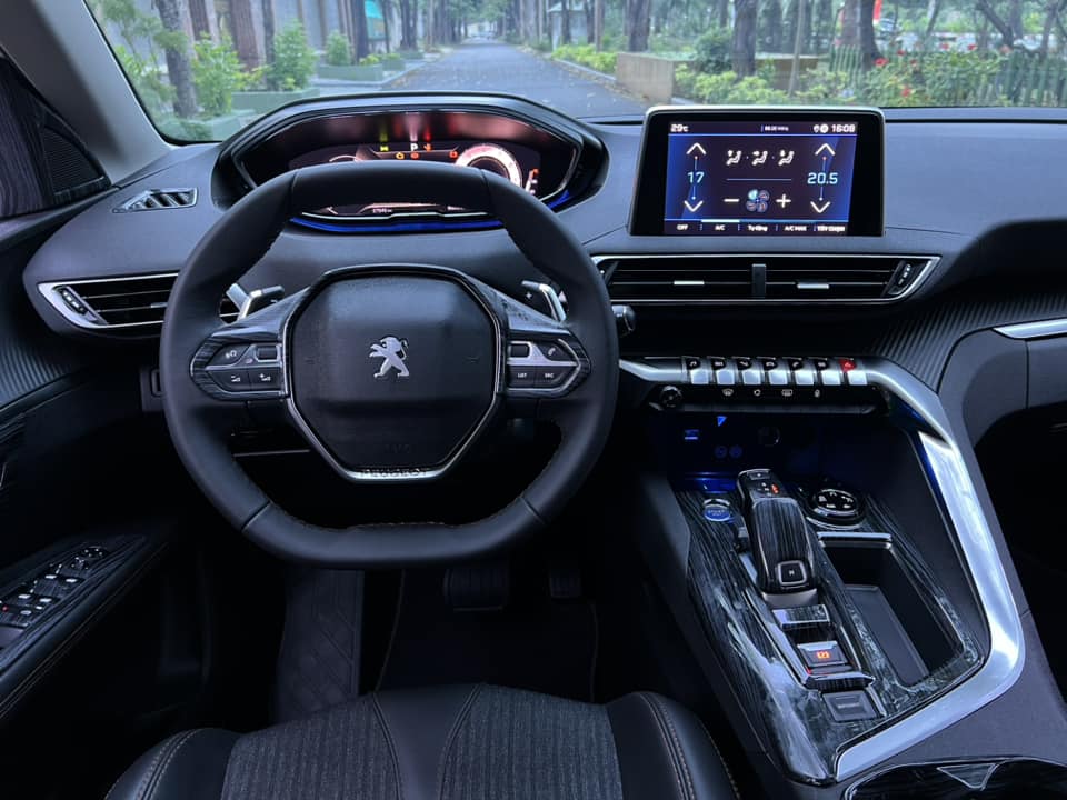 Bán ô tô Peugeot 3008 AT năm 2022, màu trắng