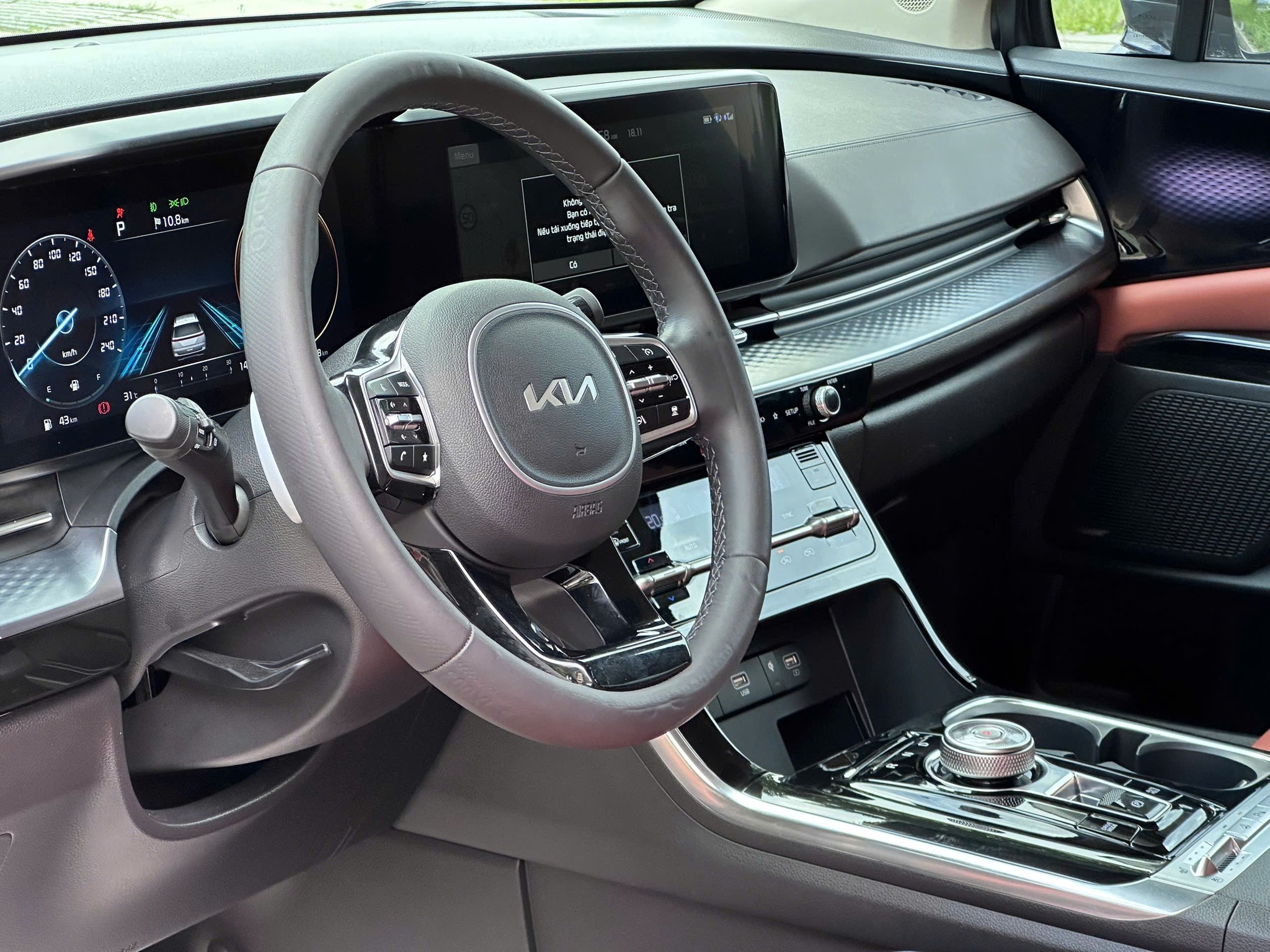 Bán Kia Carnival Signature 2.2D Full dầu năm sản xuất 2024, màu xanh lam