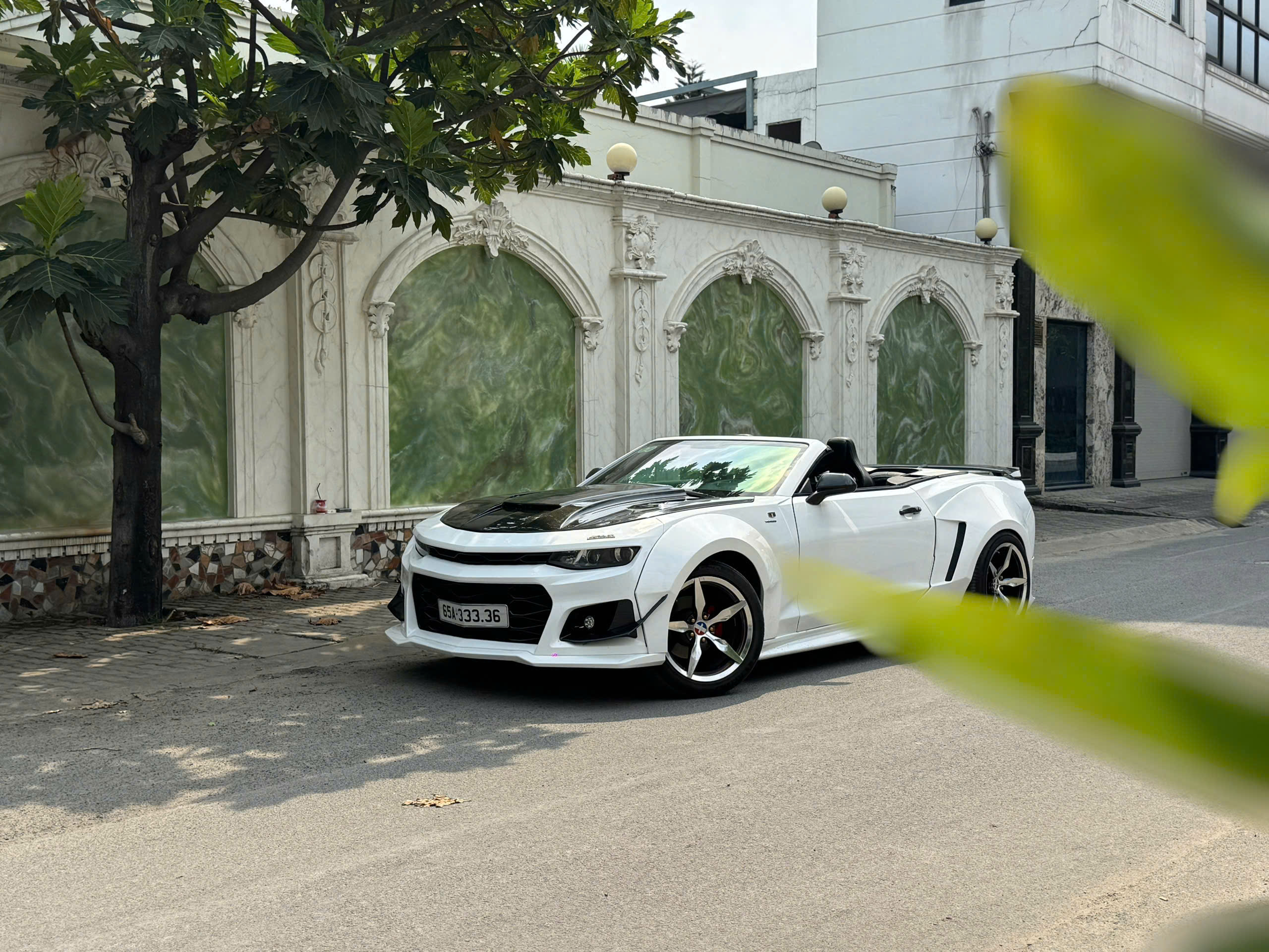 Bán ô tô Chevrolet Camaro 2.0 Turbo năm sản xuất 2016, màu trắng, xe nhập