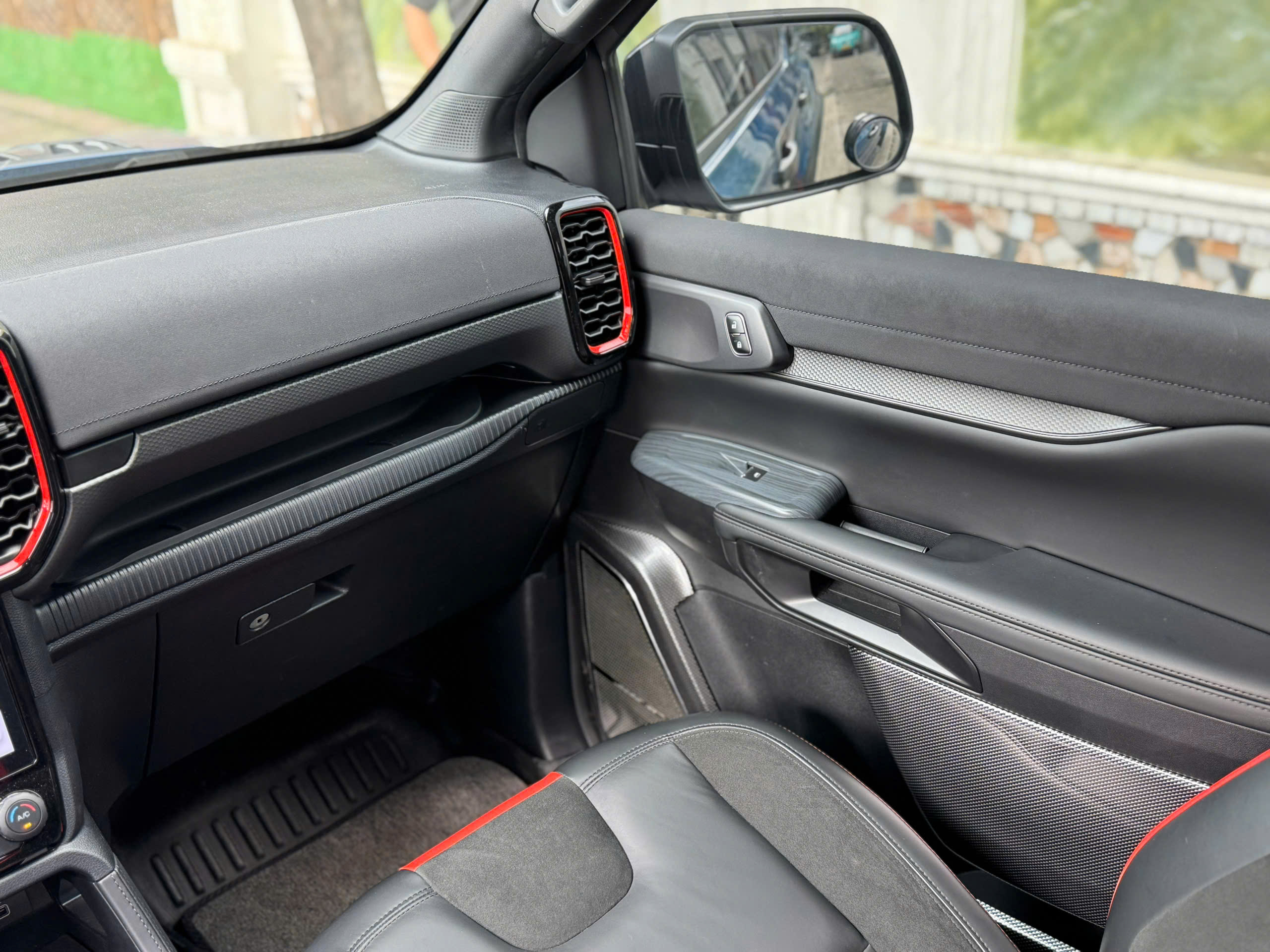 Cần bán xe Ford Ranger Raptor 2.0L 4x4 AT sản xuất năm 2024, màu xanh lam, xe nhập