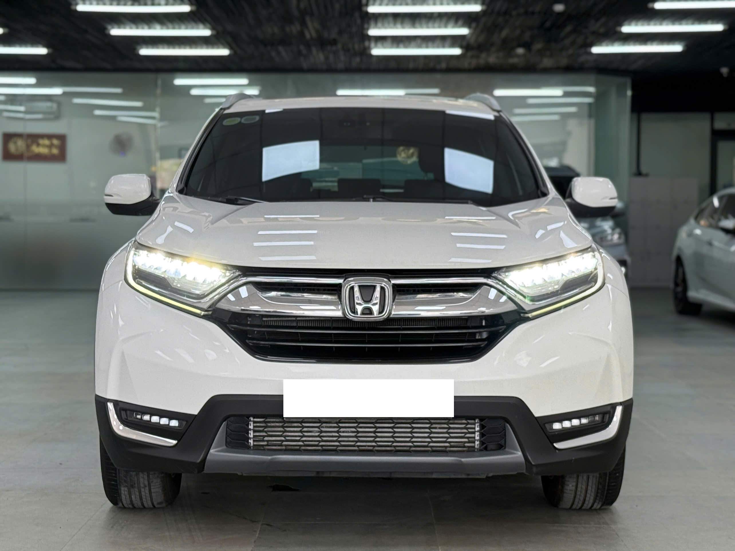 Cần bán Honda CR V L sản xuất năm 2020, màu trắng, nhập khẩu